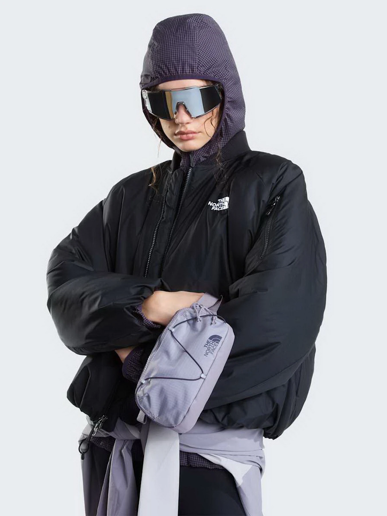 Куртки и дубленки The North Face W CHOQA BOMBER JKT модель NF0A8F1WJK31 Фото