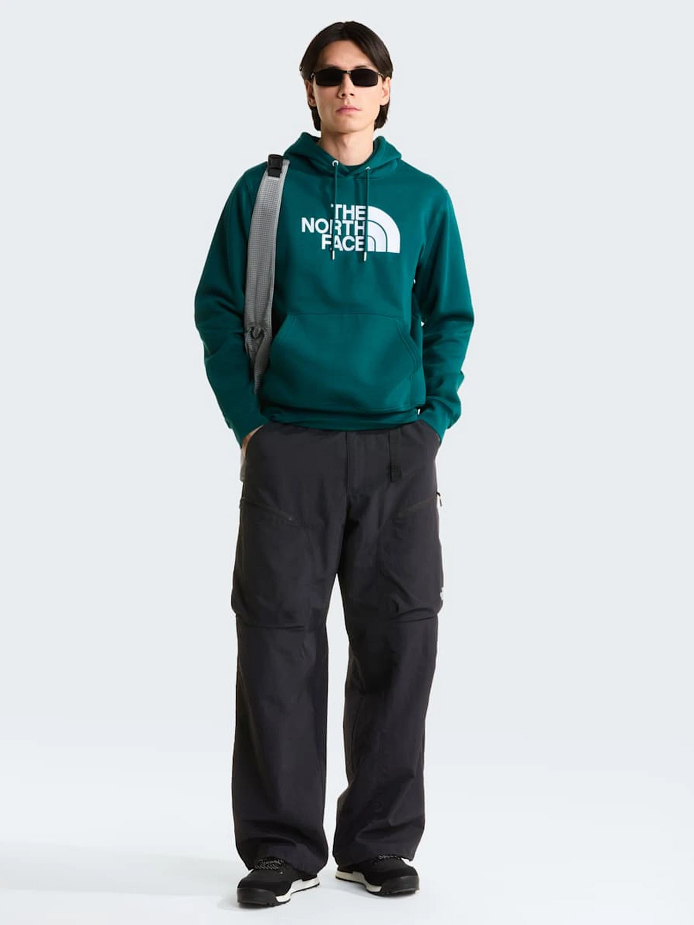 Худи и свитшоты The North Face M TNF ESSENTIAL DREW PEAK REGU модель NF0A8FDAN4J1 Фото
