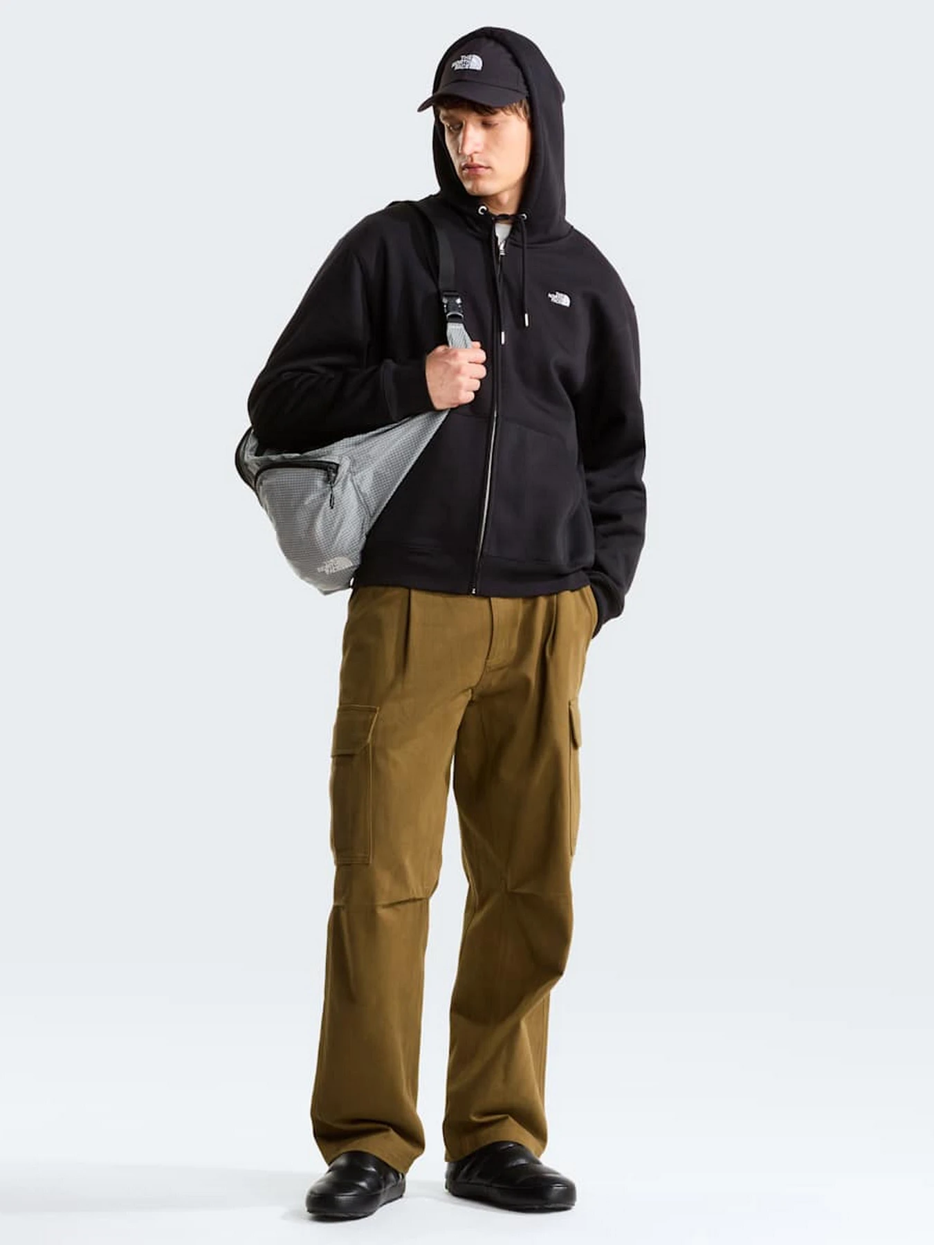 Худи и свитшоты The North Face M TNF ESSENTIAL SIMPLE DOME RE модель NF0A8FDEJK31 Худи и свитшоты The North Face M TNF ESSENTIAL SIMPLE DOME RE модель NF0A8FDEJK31 Фото