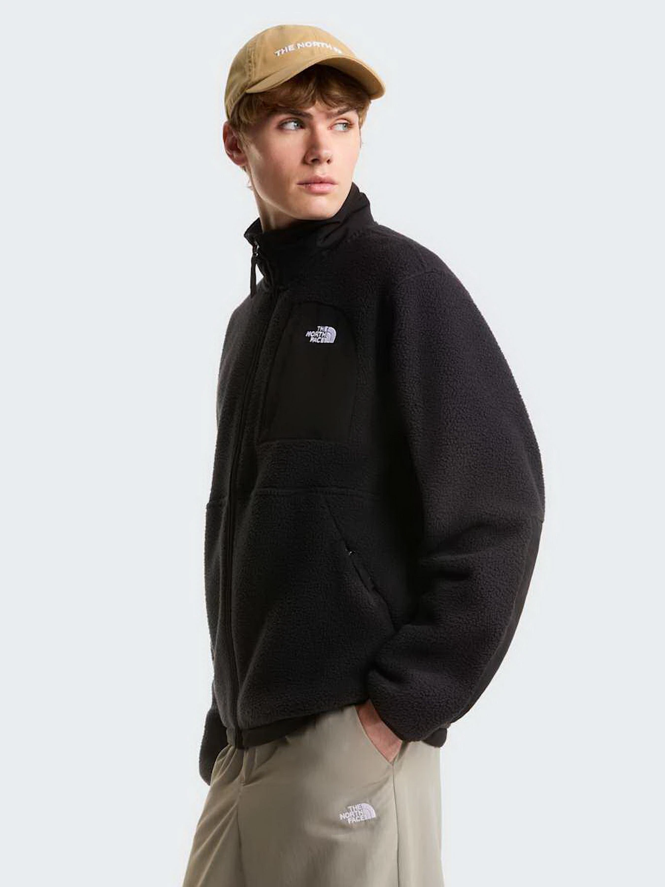 Худи и свитшоты The North Face M YUMIORI OFF PEAK FULL ZIP JA модель NF0A8FKNJK31 Худи и свитшоты The North Face M YUMIORI OFF PEAK FULL ZIP JA модель NF0A8FKNJK31 Фото