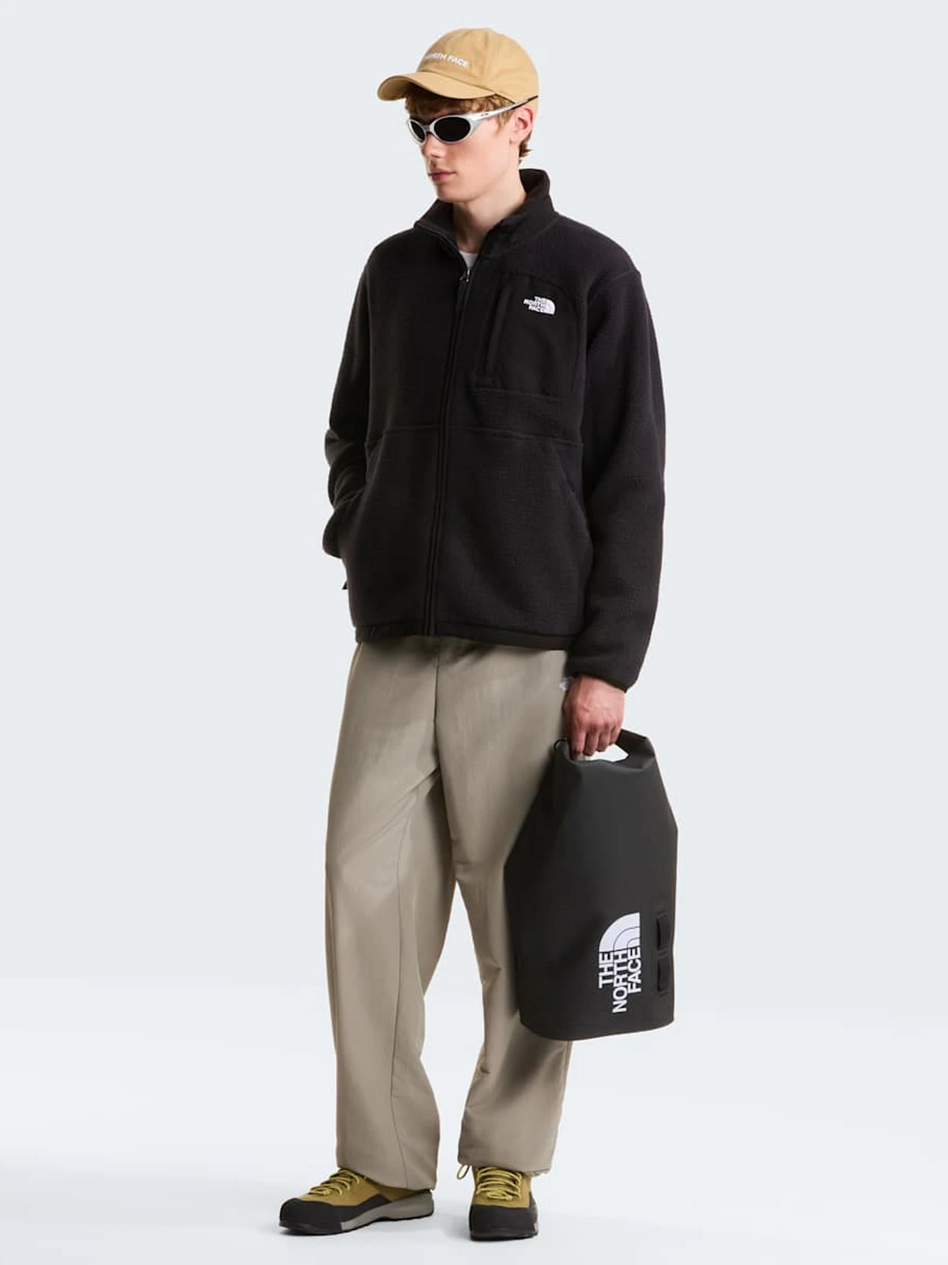 Худи и свитшоты The North Face M YUMIORI OFF PEAK FULL ZIP JA модель NF0A8FKNJK31 Худи и свитшоты The North Face M YUMIORI OFF PEAK FULL ZIP JA модель NF0A8FKNJK31 Фото