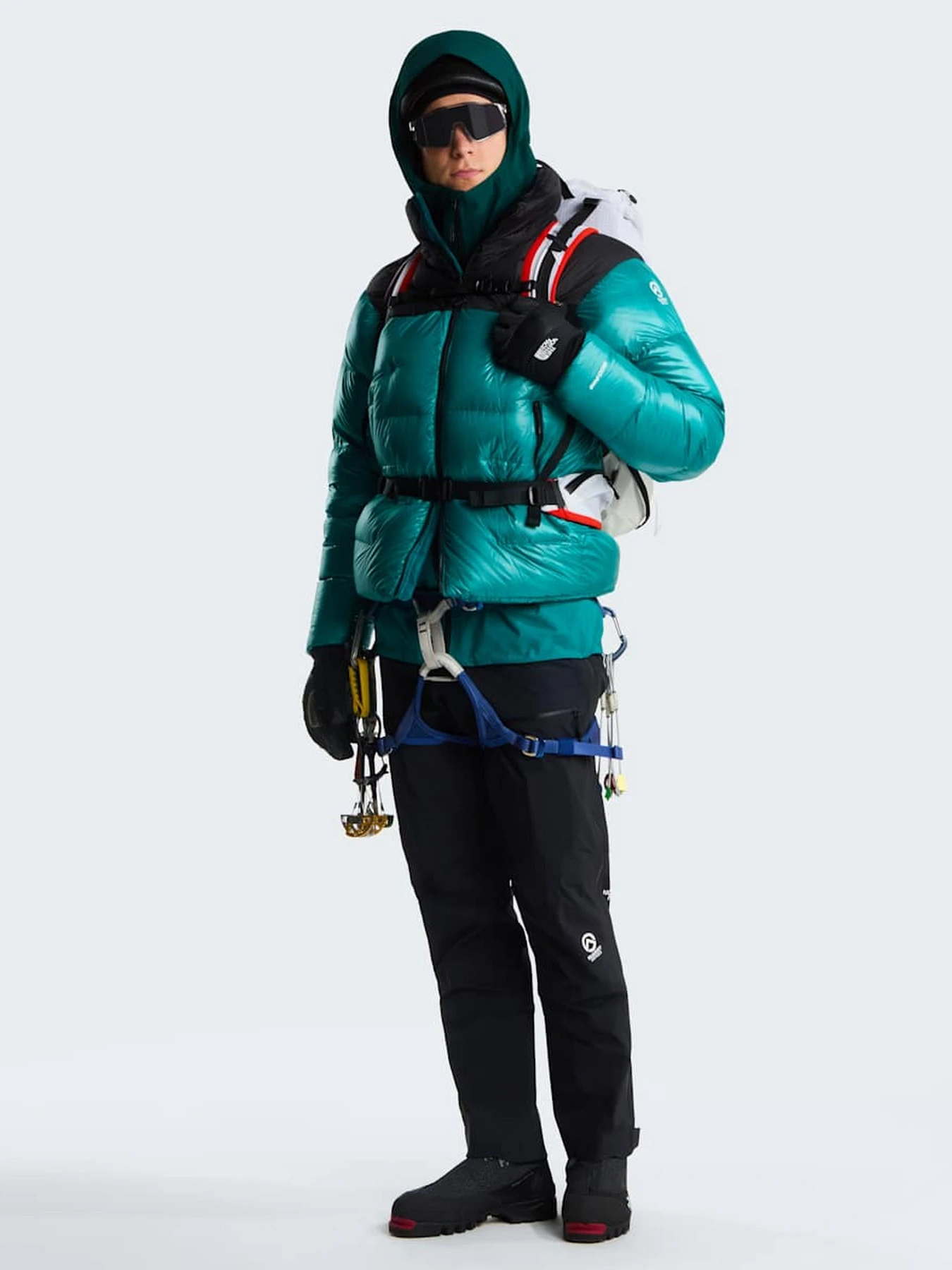 Куртки и дубленки The North Face M SUMMIT NUPTSE JACKET модель NF0A8H3DQW51 Куртки и дубленки The North Face M SUMMIT NUPTSE JACKET модель NF0A8H3DQW51 Фото