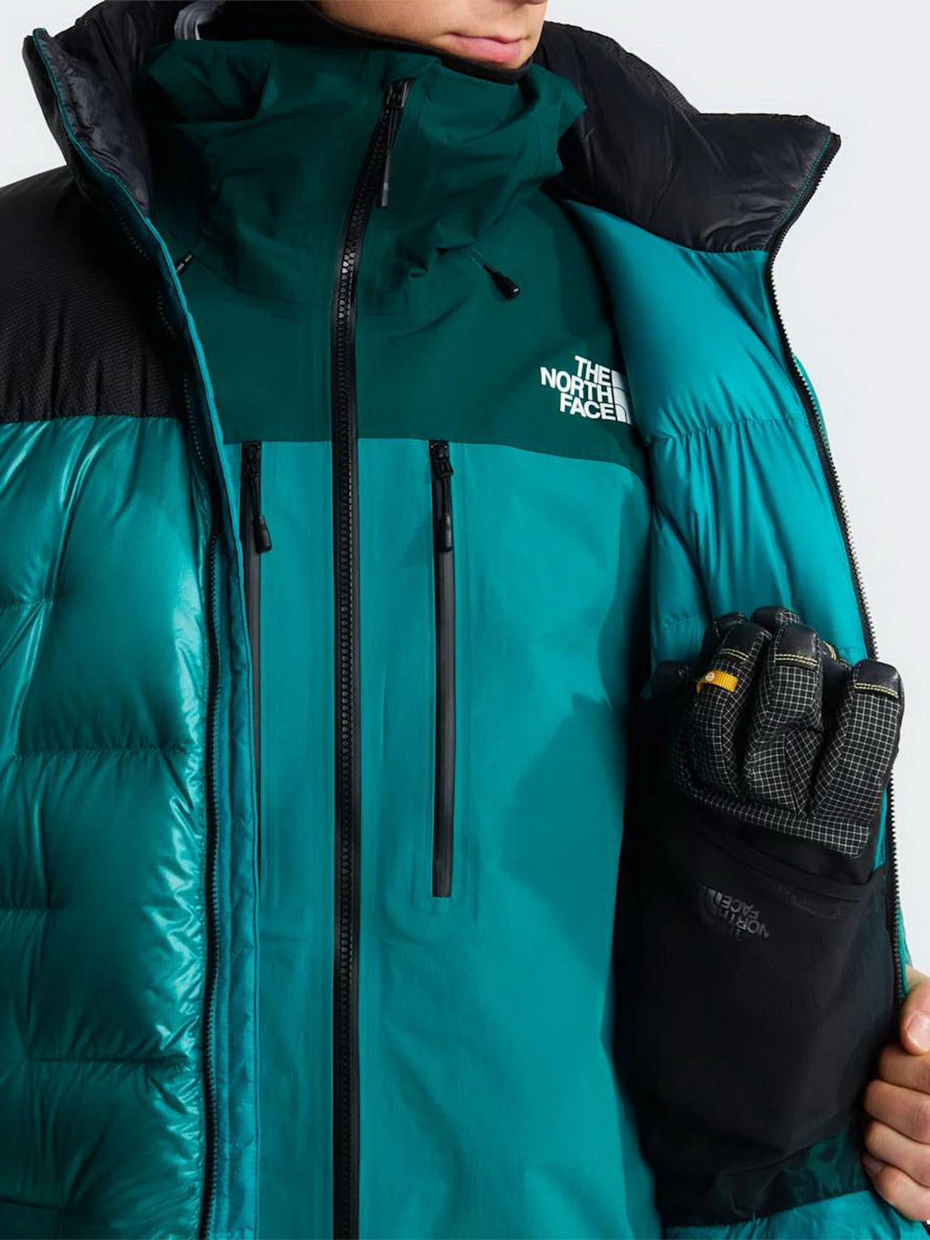 Куртки и дубленки The North Face M SUMMIT NUPTSE JACKET модель NF0A8H3DQW51 Куртки и дубленки The North Face M SUMMIT NUPTSE JACKET модель NF0A8H3DQW51 Фото