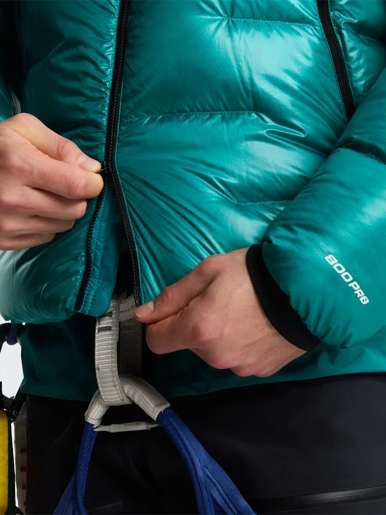 Куртки и дубленки The North Face M SUMMIT NUPTSE JACKET модель NF0A8H3DQW51 Куртки и дубленки The North Face M SUMMIT NUPTSE JACKET модель NF0A8H3DQW51 Фото