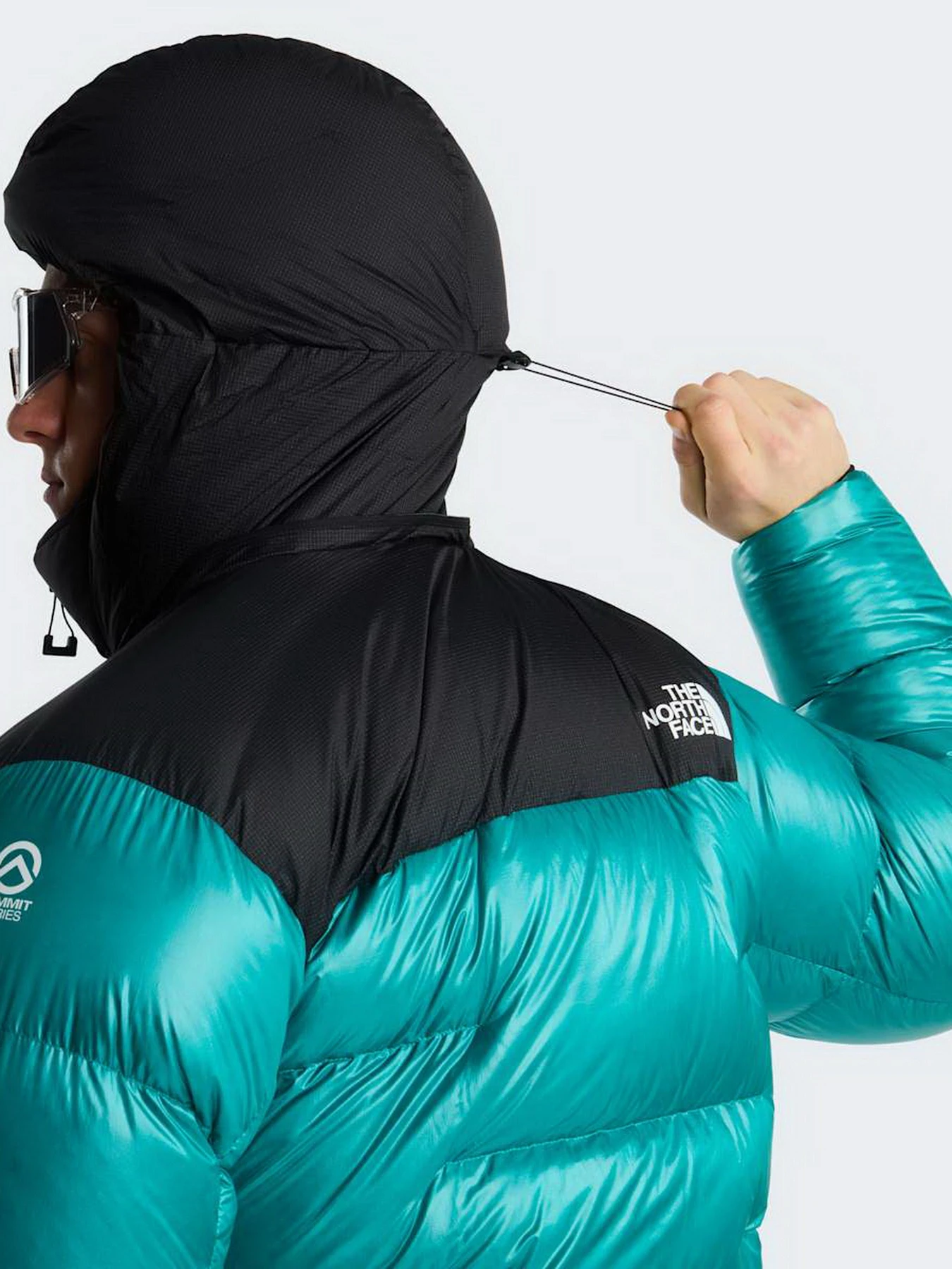 Куртки и дубленки The North Face M SUMMIT NUPTSE JACKET модель NF0A8H3DQW51 Куртки и дубленки The North Face M SUMMIT NUPTSE JACKET модель NF0A8H3DQW51 Фото