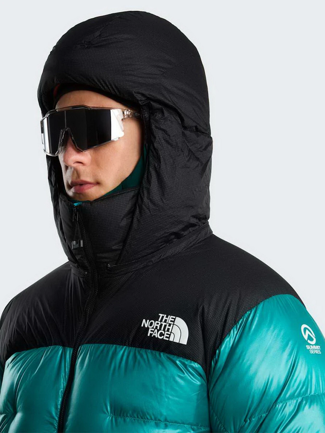 Куртки и дубленки The North Face M SUMMIT NUPTSE JACKET модель NF0A8H3DQW51 Куртки и дубленки The North Face M SUMMIT NUPTSE JACKET модель NF0A8H3DQW51 Фото