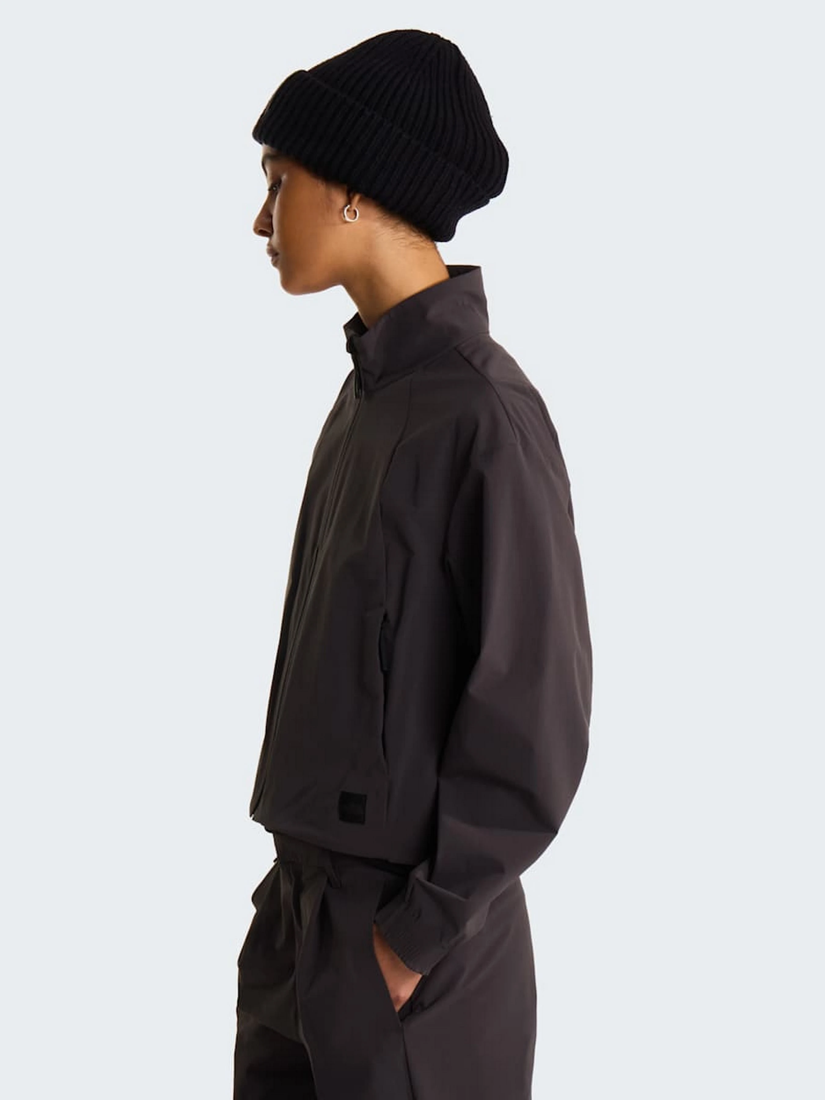 Жіноча Вітровка The North Face W TNF BLACK BOX TECH WOVEN JAC фото 2