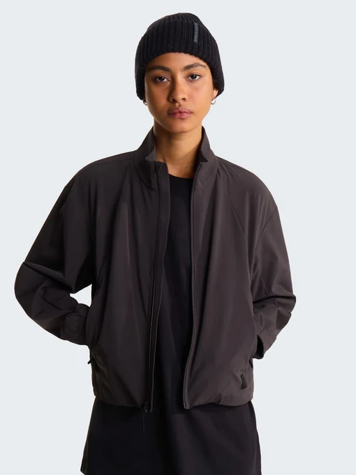 Жіноча Вітровка The North Face W TNF BLACK BOX TECH WOVEN JAC фото 3