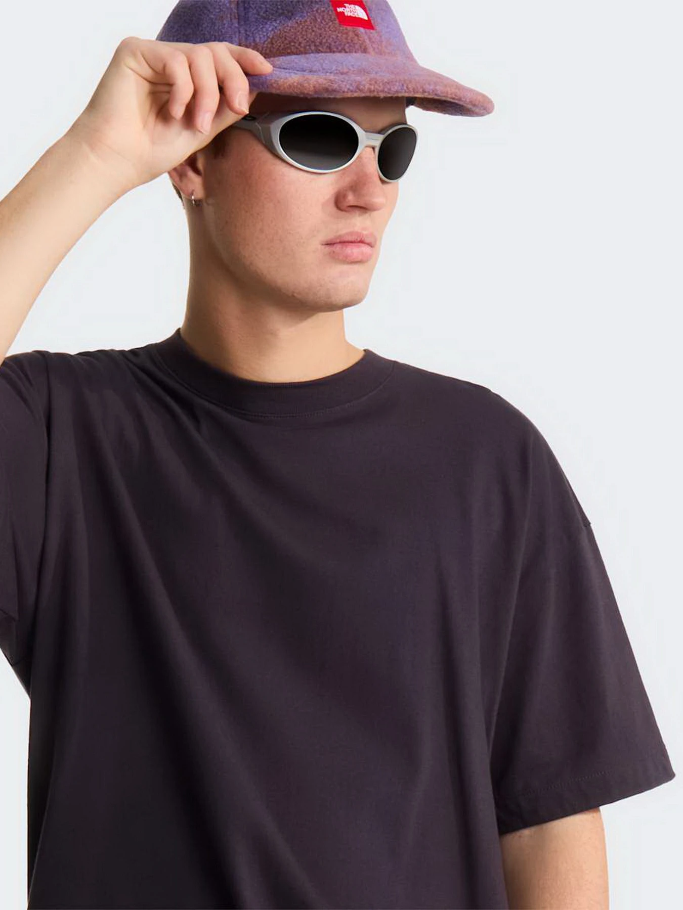 Футболки и поло The North Face M TNF RED BOX GRAPHIC S/S TEE модель NF0A8HFY0SA1 Фото