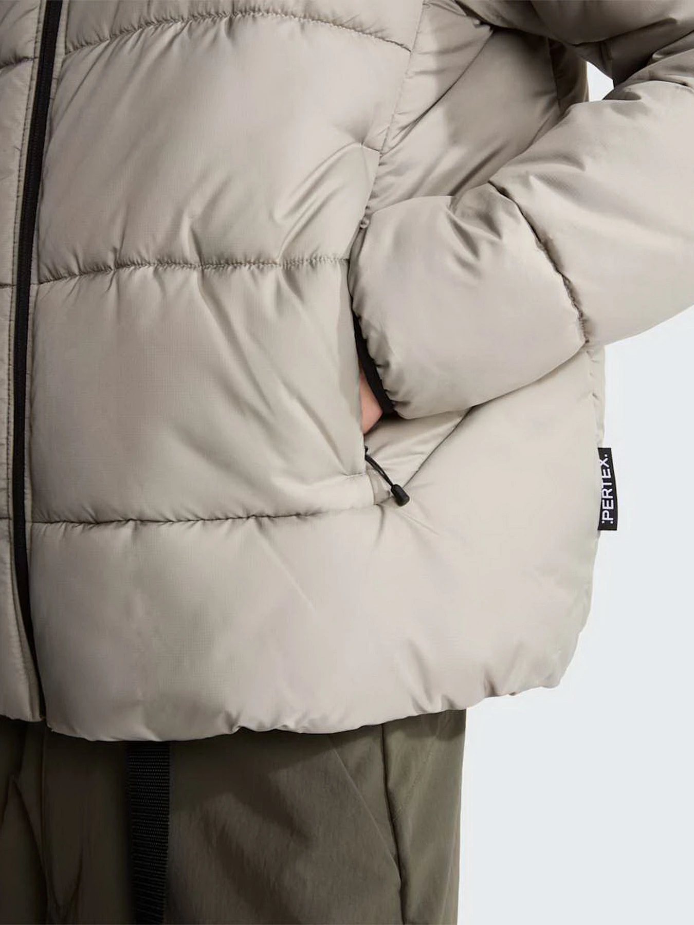 Куртки и дубленки The North Face M NSE HOODED MASK JACKET модель NF0A8J6C2MB1 Куртки и дубленки The North Face M NSE HOODED MASK JACKET модель NF0A8J6C2MB1 Фото
