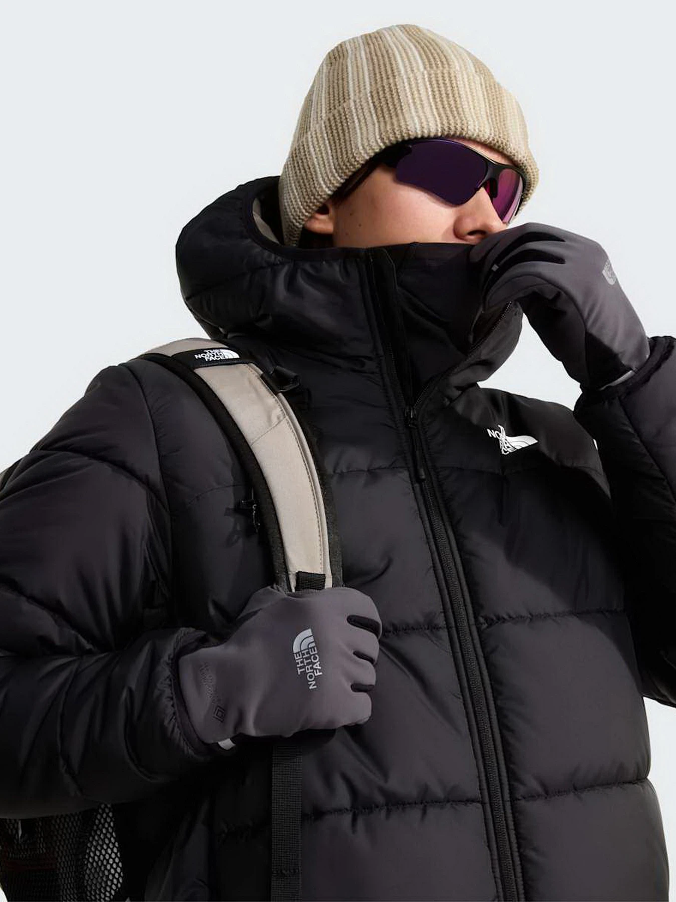Куртки и дубленки The North Face M NSE HOODED MASK JACKET модель NF0A8J6CJK31 Куртки и дубленки The North Face M NSE HOODED MASK JACKET модель NF0A8J6CJK31 Фото