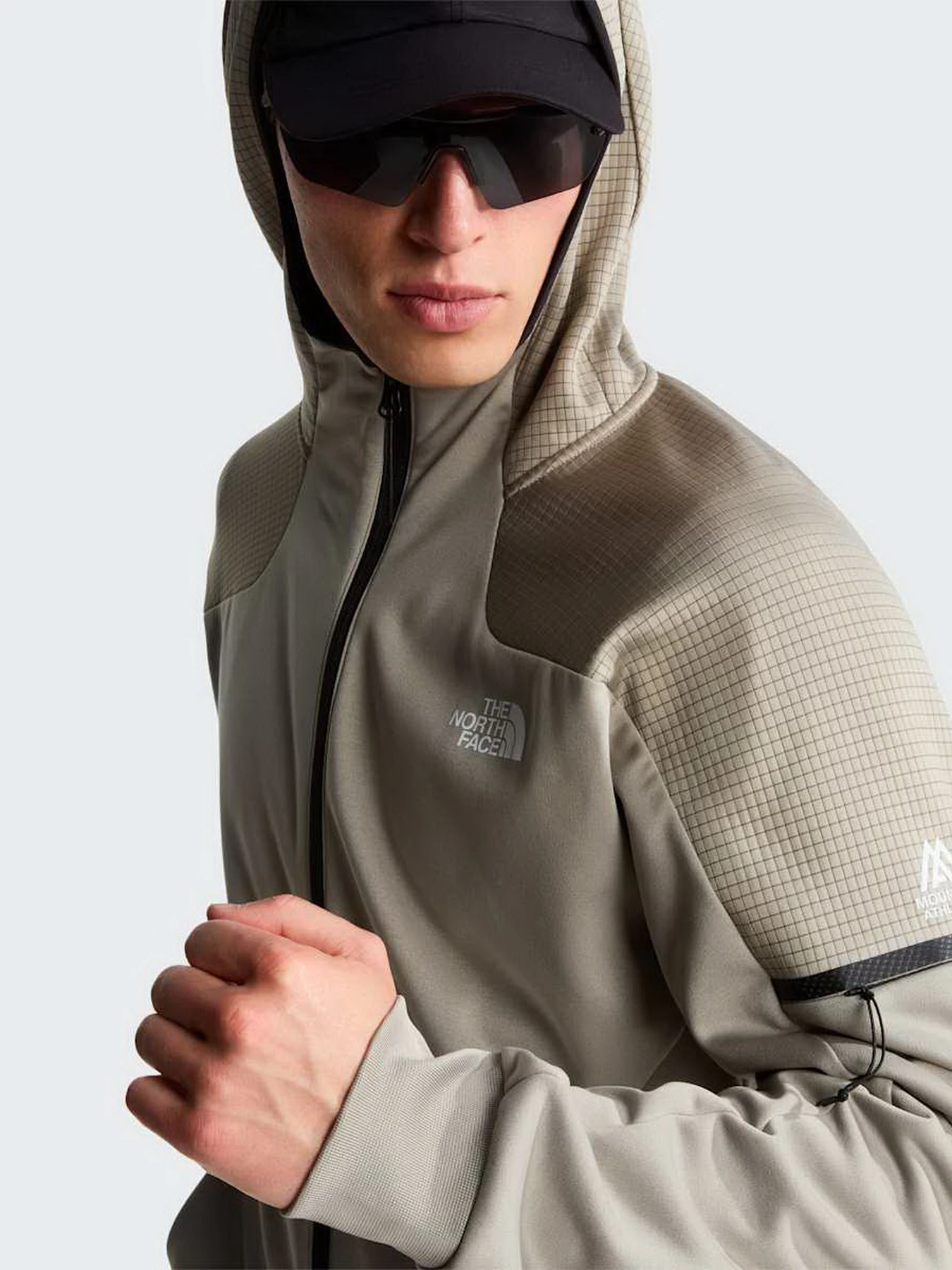 Худи и свитшоты The North Face M MOUNTAIN ATHLETICS FULL ZIP модель NF0A8J7X2MB1 Худи и свитшоты The North Face M MOUNTAIN ATHLETICS FULL ZIP модель NF0A8J7X2MB1 Фото