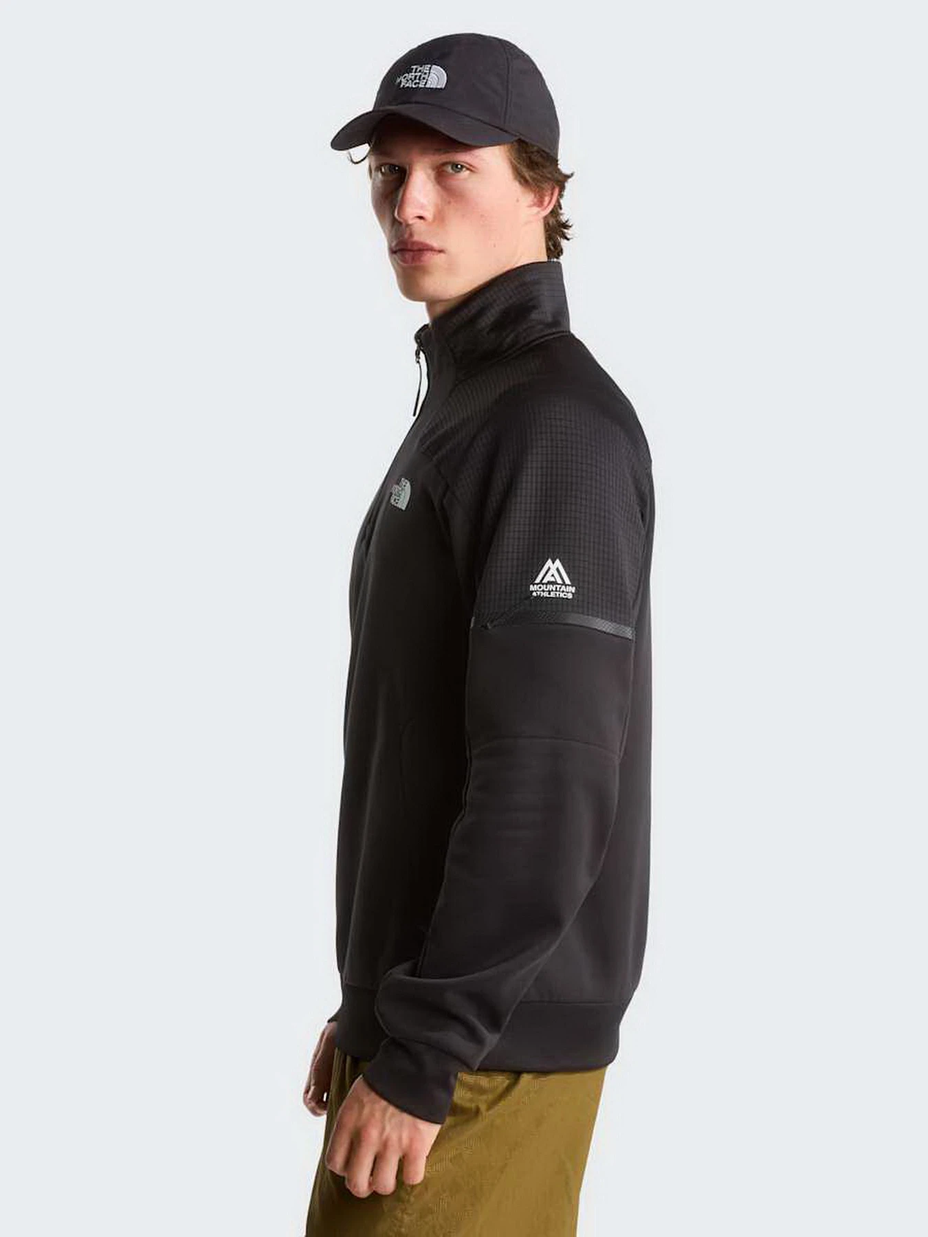 Худі та світшоти The North Face M MOUNTAIN ATHLETICS 1/4 ZIP F модель NF0A8J82JK31 Худі та світшоти The North Face M MOUNTAIN ATHLETICS 1/4 ZIP F модель NF0A8J82JK31 Фото