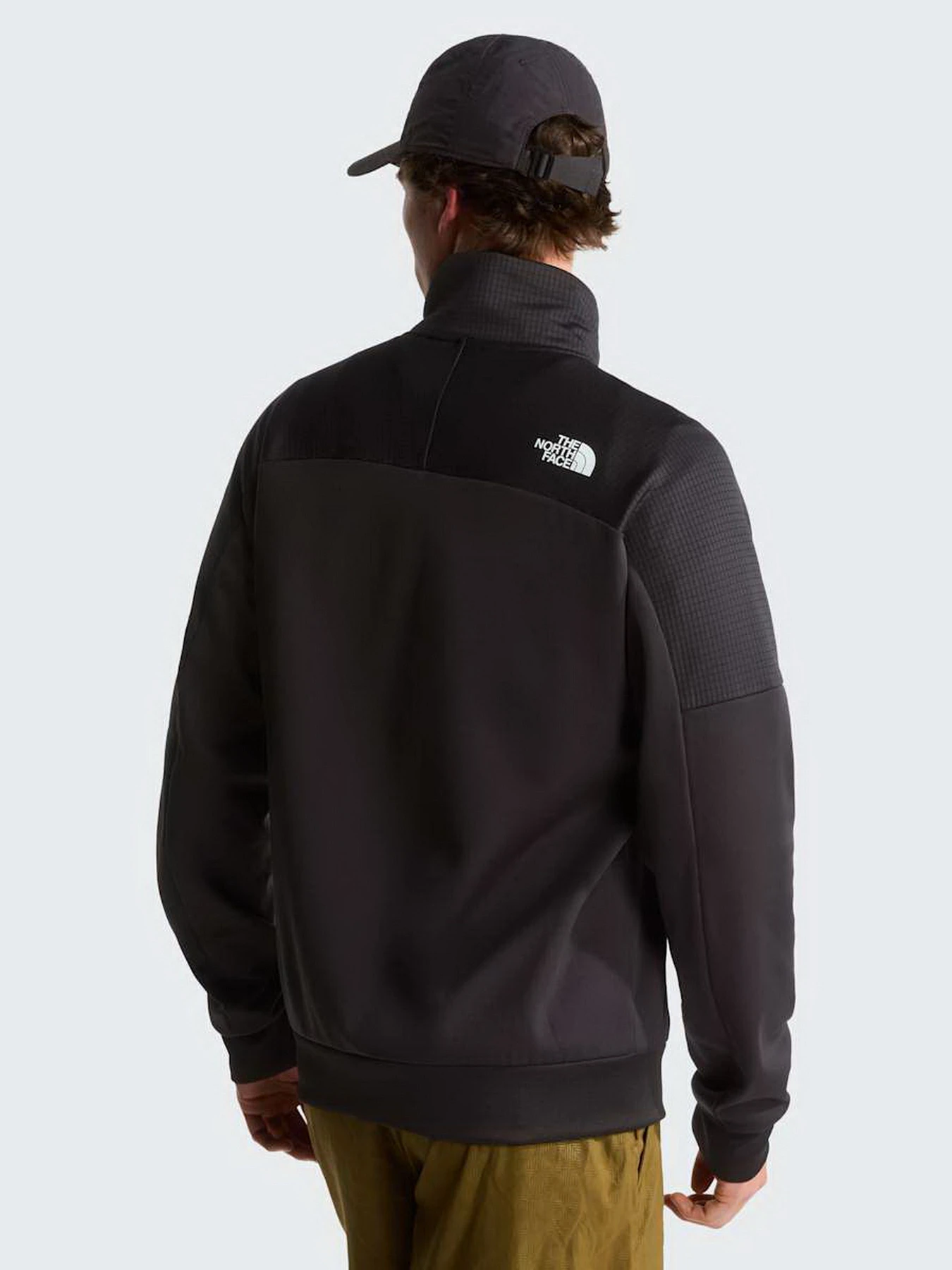 Худі та світшоти The North Face M MOUNTAIN ATHLETICS 1/4 ZIP F модель NF0A8J82JK31 Худі та світшоти The North Face M MOUNTAIN ATHLETICS 1/4 ZIP F модель NF0A8J82JK31 Фото