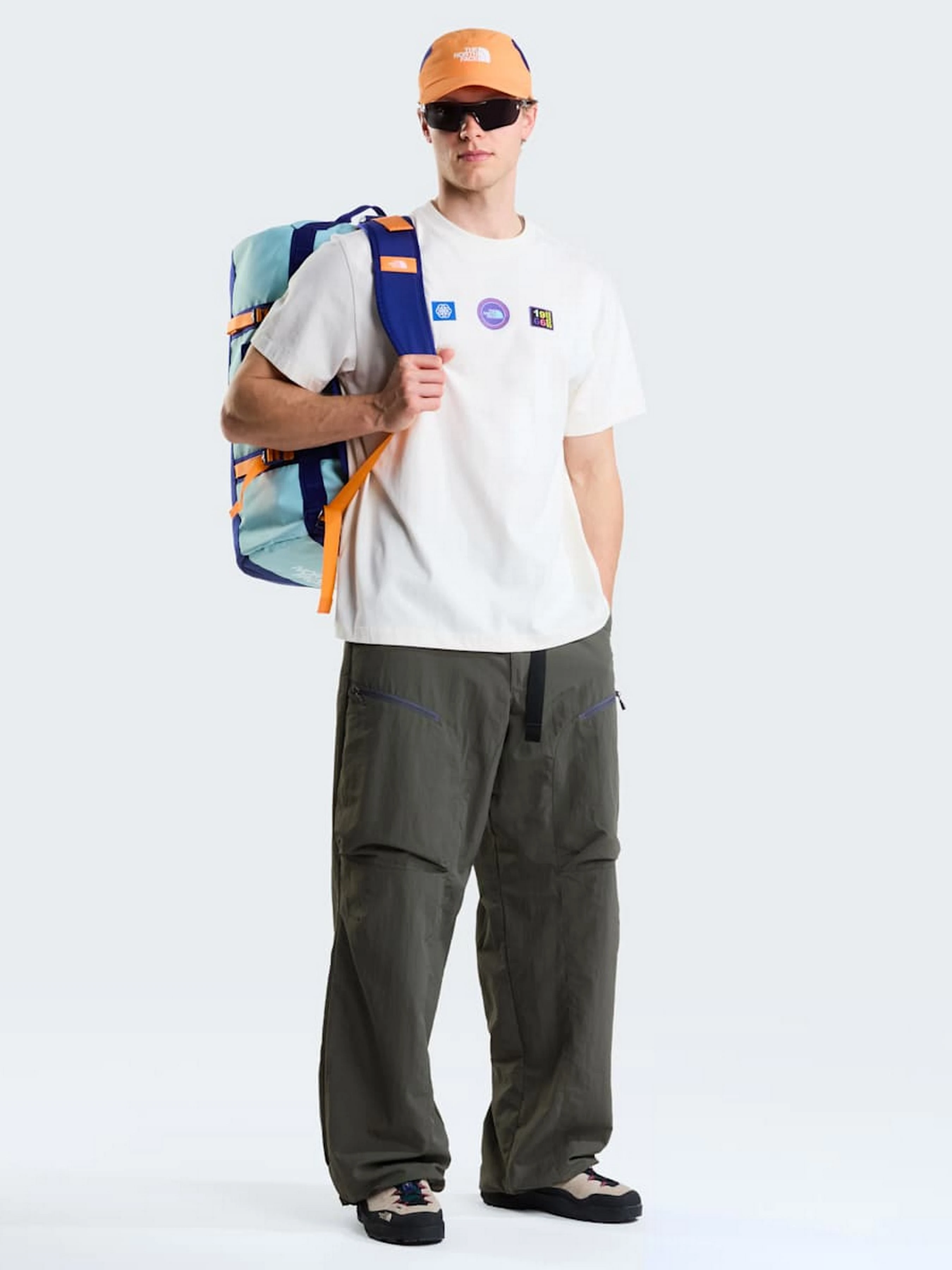 Бавовняна Чоловіча Футболка The North Face U EXPLORER BADGES RELAXED SHOR фото 3