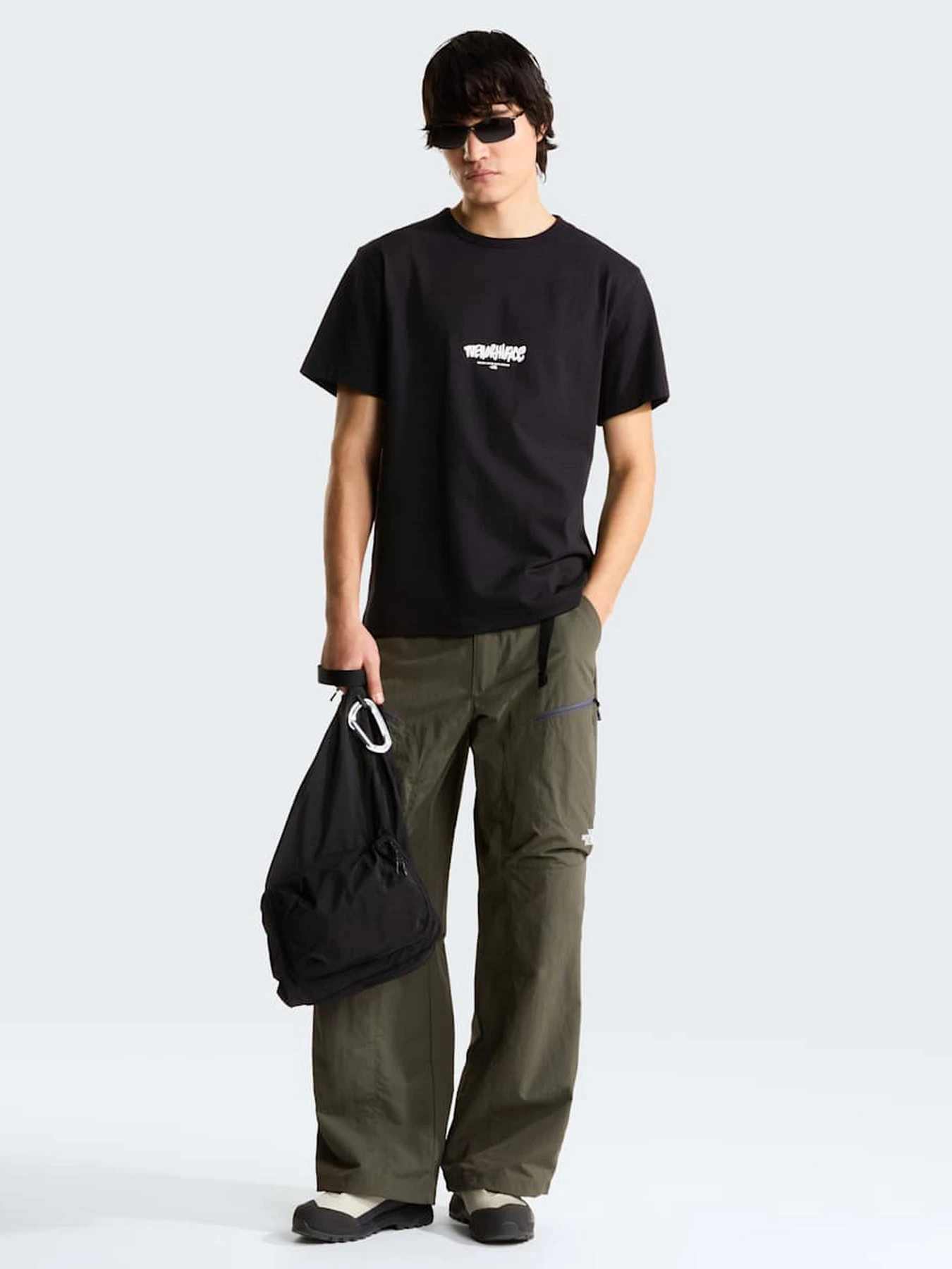 Футболки и поло The North Face U TNF TAG RELAXED SHORT SLEEVE модель NF0A8JA6JK31 Фото