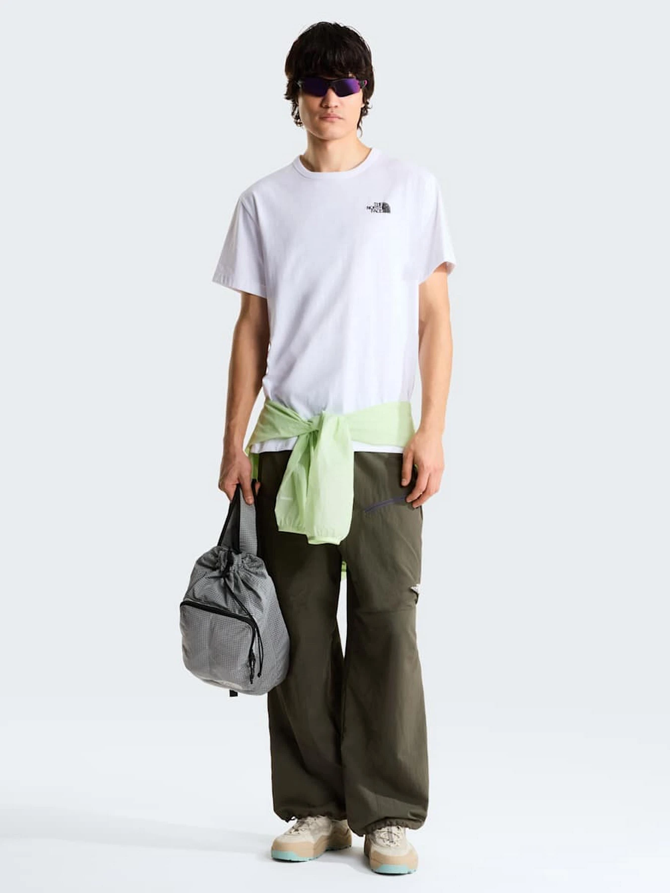 Футболки и поло The North Face U NSE SLOPES RELAXED SHORT SLE модель NF0A8JA8FN41 Футболки и поло The North Face U NSE SLOPES RELAXED SHORT SLE модель NF0A8JA8FN41 Фото