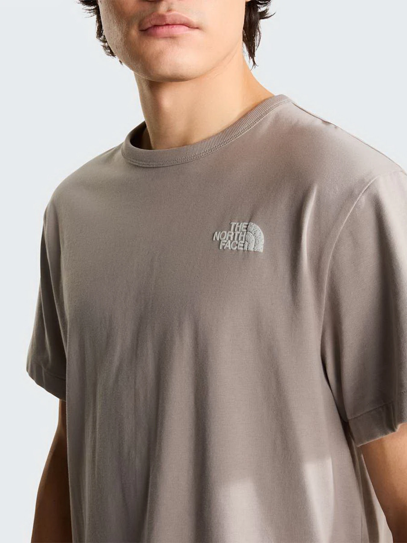 Футболки и поло The North Face U NSE SLOPES RELAXED SHORT SLE модель NF0A8JA82MB1 Футболки и поло The North Face U NSE SLOPES RELAXED SHORT SLE модель NF0A8JA82MB1 Фото