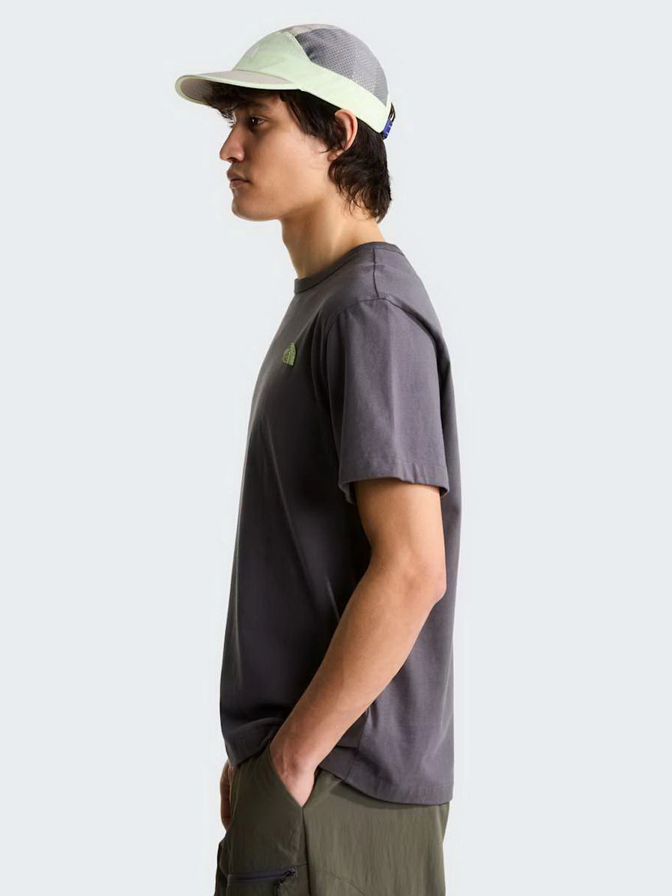 Футболки и поло The North Face U NSE SLOPES RELAXED SHORT SLE модель NF0A8JA8RHI1 Футболки и поло The North Face U NSE SLOPES RELAXED SHORT SLE модель NF0A8JA8RHI1 Фото
