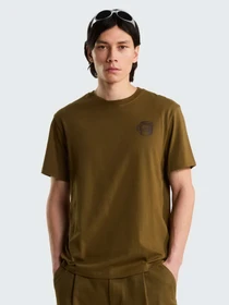 Футболки і поло The North Face U BASECAMP BARISTA RELAXED SHO модель NF0A8JAA2EK1 Фото