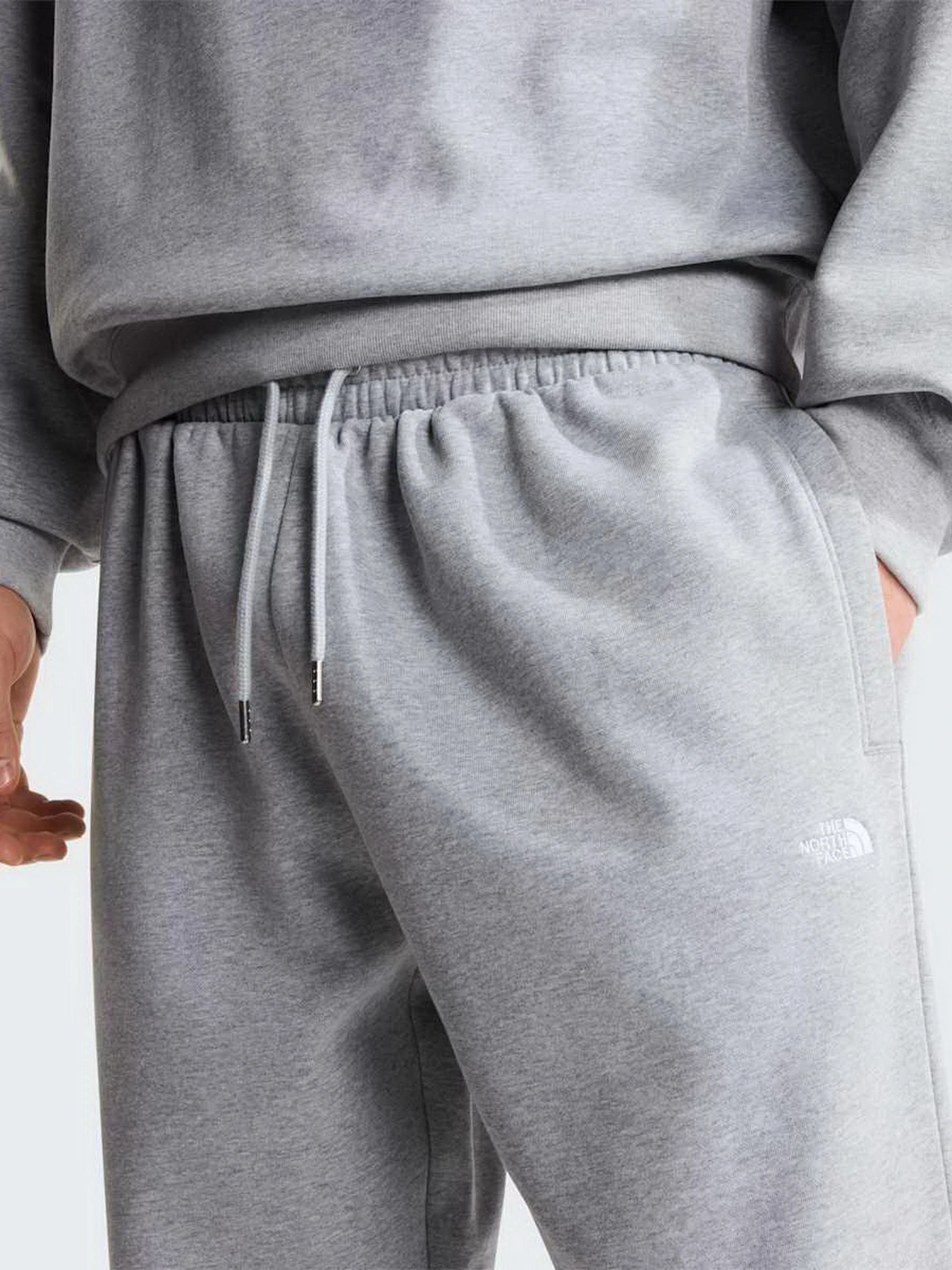 Брюки The North Face M ESSENTIAL SIMPLE DOME RELAXE модель NF0A8JBBCQO1 Фото