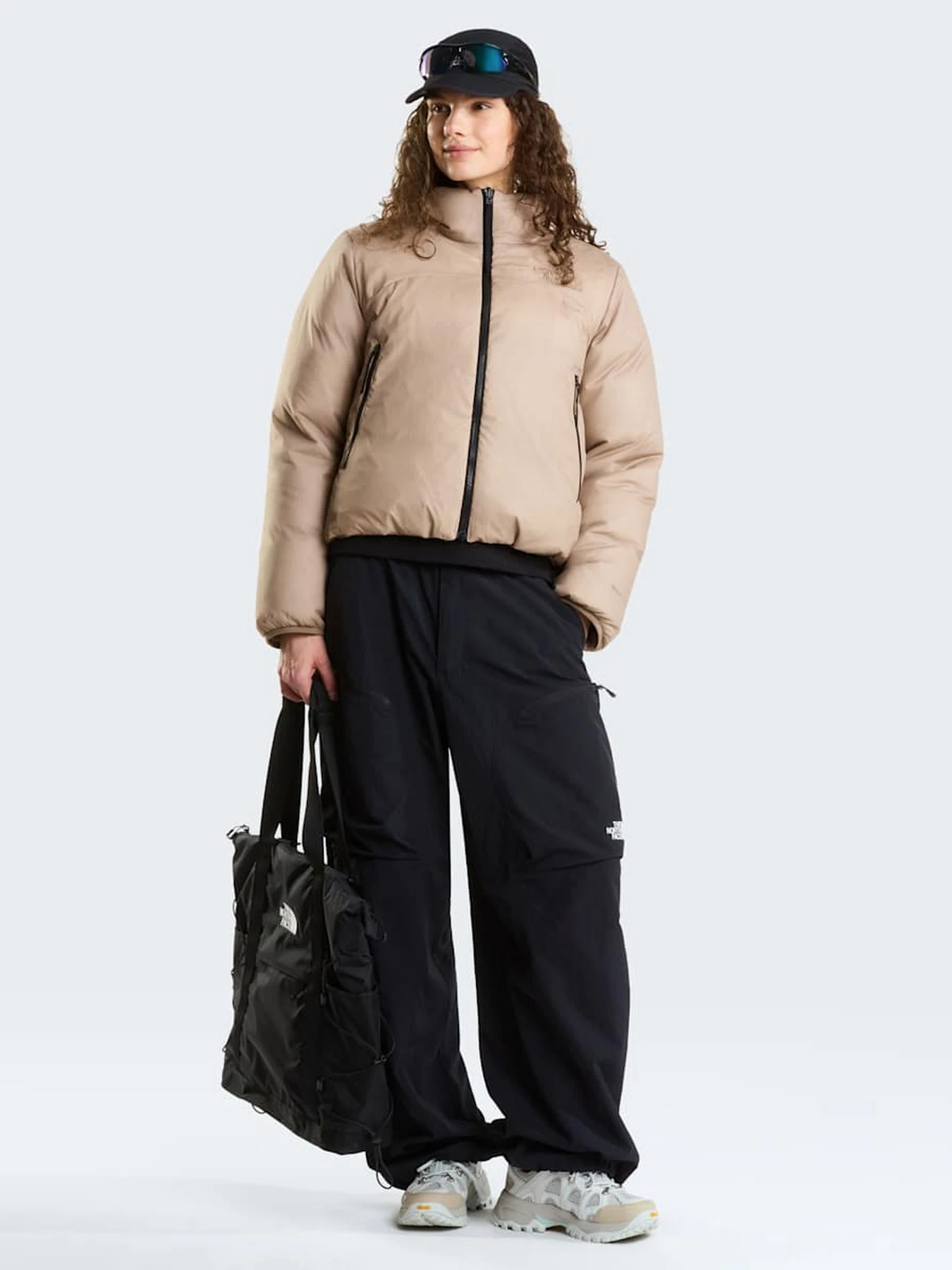 Куртки та дублянки The North Face W PERTEX NUPTSE REVERSIBLE JAC модель NF0A8JMCT071 Куртки та дублянки The North Face W PERTEX NUPTSE REVERSIBLE JAC модель NF0A8JMCT071 Фото
