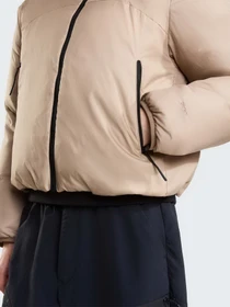 Куртки та дублянки The North Face W PERTEX NUPTSE REVERSIBLE JAC модель NF0A8JMCT071 Фото