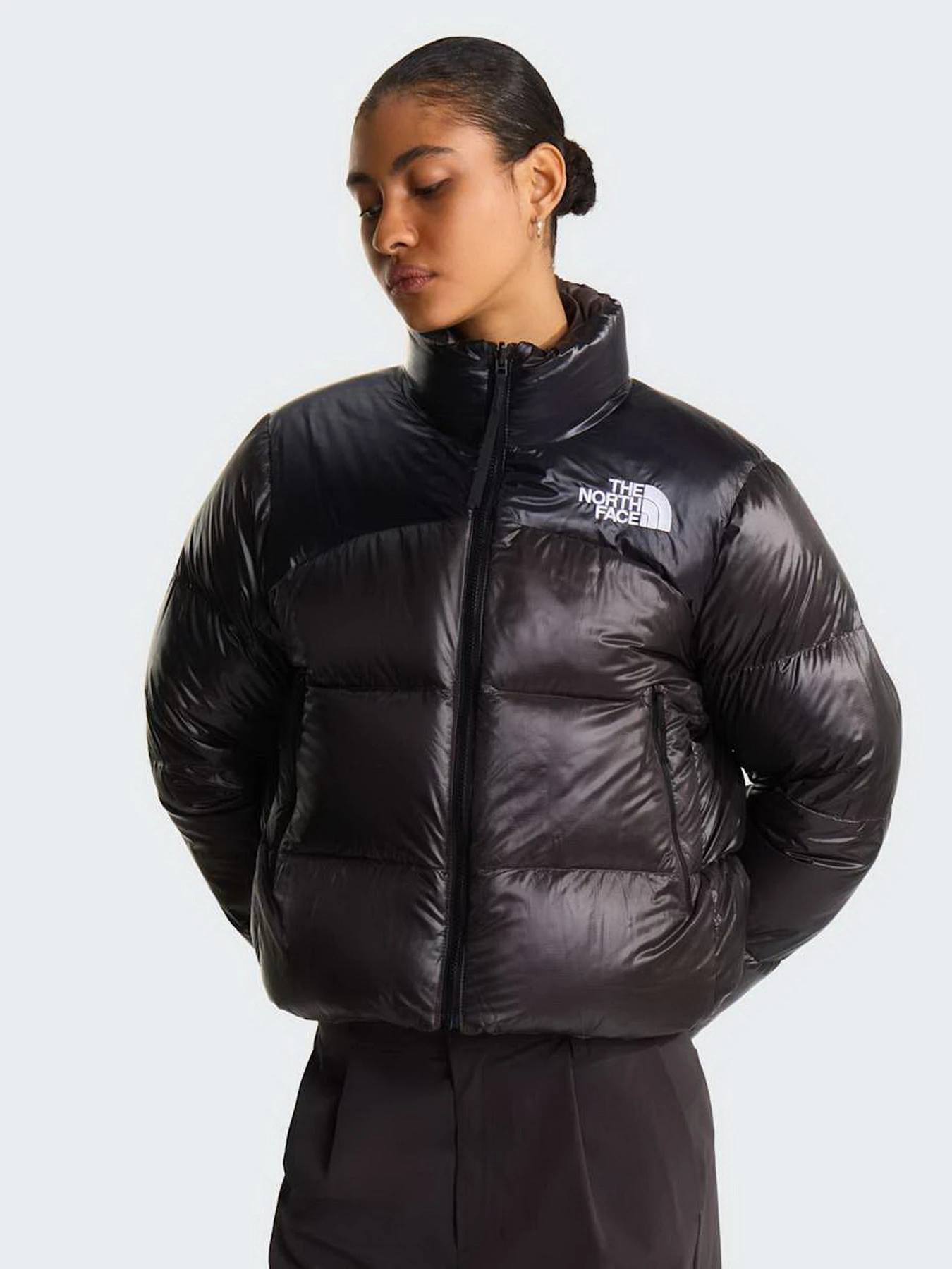 Куртки и дубленки The North Face W PERTEX NUPTSE REVERSIBLE JAC модель NF0A8JMCT6Z1 Куртки и дубленки The North Face W PERTEX NUPTSE REVERSIBLE JAC модель NF0A8JMCT6Z1 Фото