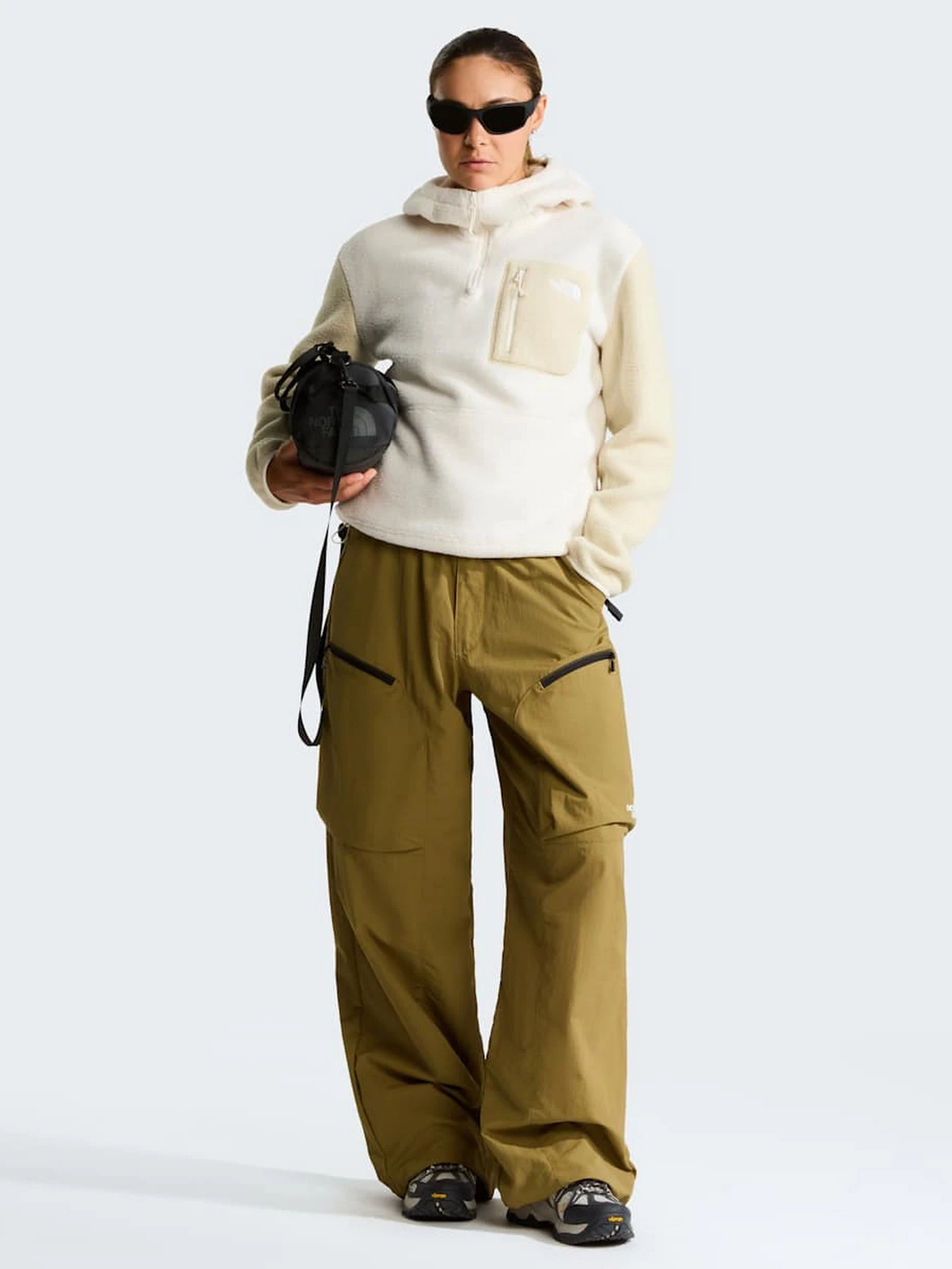 Худі та світшоти The North Face W YUMIORI 1/4 ZIP HOOD NOVELTY модель NF0A8KPRJN51 Худі та світшоти The North Face W YUMIORI 1/4 ZIP HOOD NOVELTY модель NF0A8KPRJN51 Фото