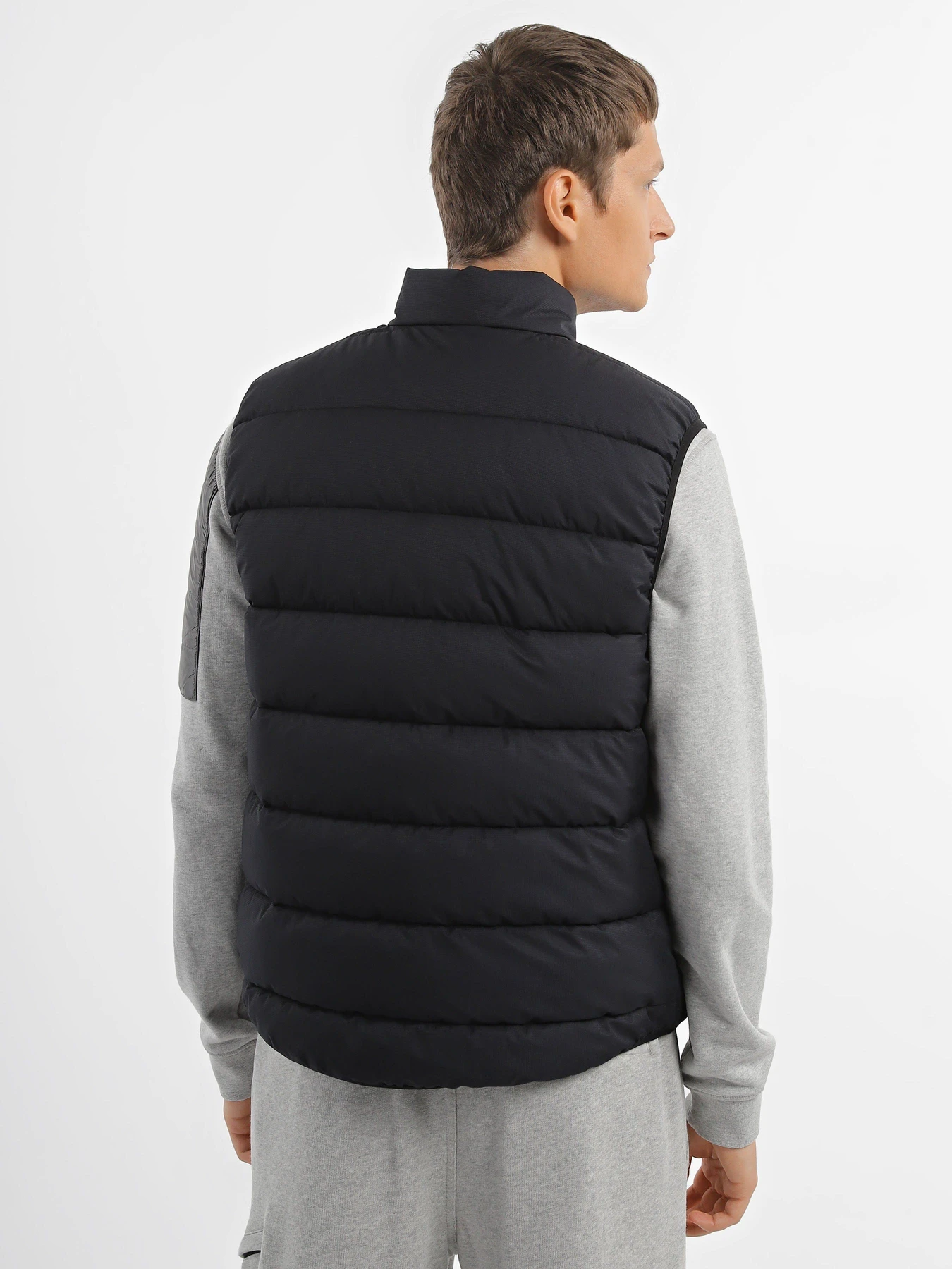Светри та кардигани National Geographic Urban Tech Vest модель M121-01-523_чорний Светри та кардигани National Geographic Urban Tech Vest модель M121-01-523_чорний Фото