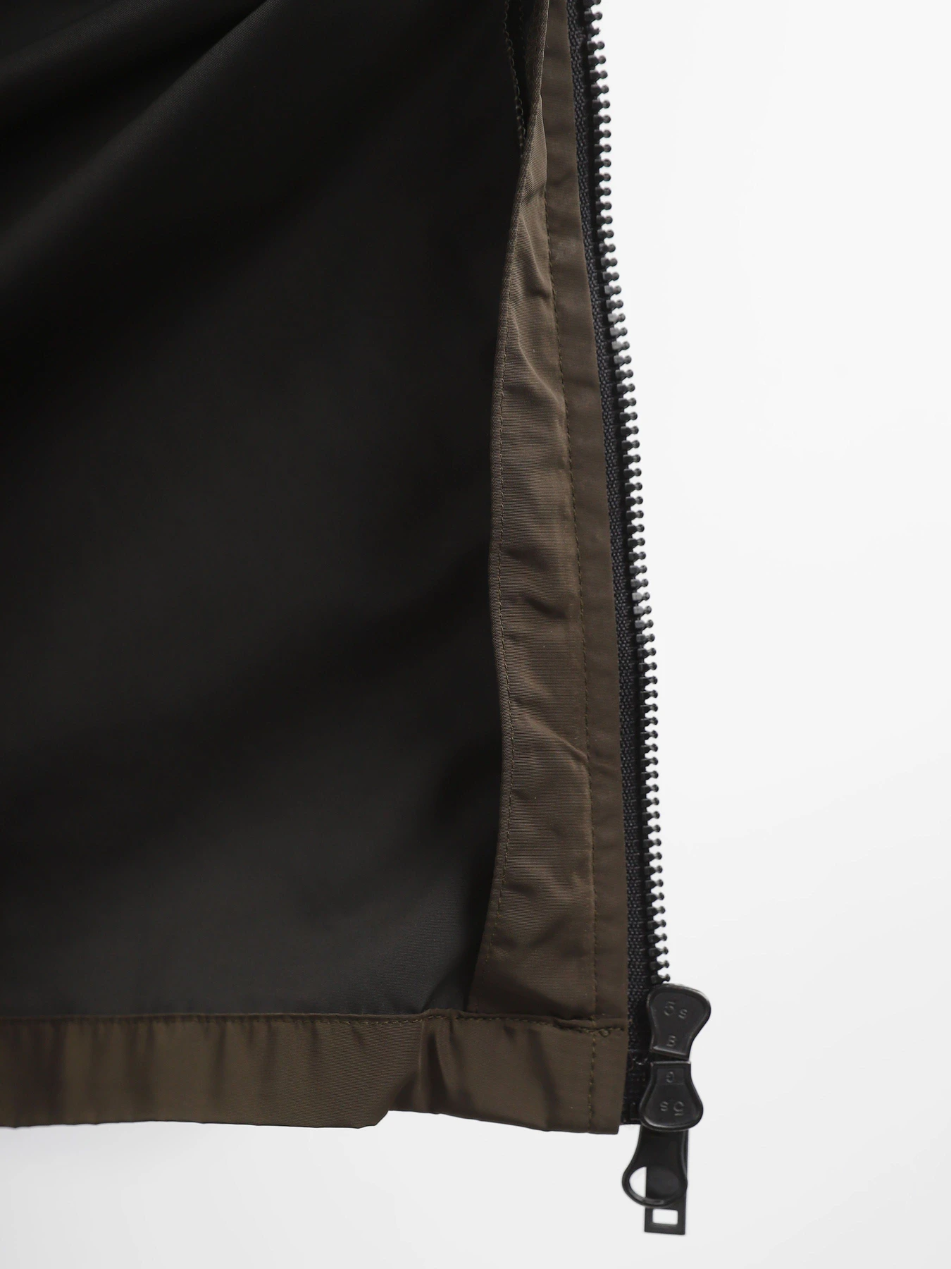 Куртки и дубленки National Geographic City Adventurer Zipped модель M121-01-532_хакі Куртки и дубленки National Geographic City Adventurer Zipped модель M121-01-532_хакі Фото