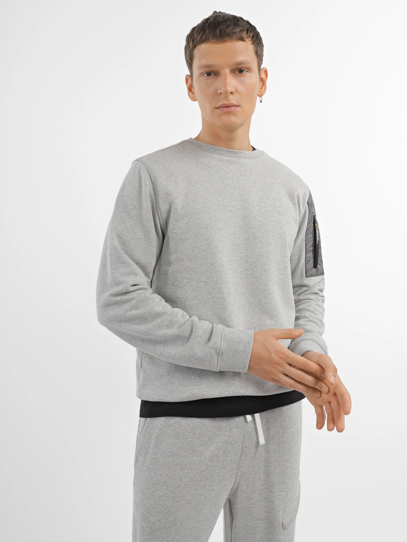 Худі та світшоти National Geographic Advanced Foundation Crew Neck модель M121-02-555_сірий комб. Худі та світшоти National Geographic Advanced Foundation Crew Neck модель M121-02-555_сірий комб. Фото