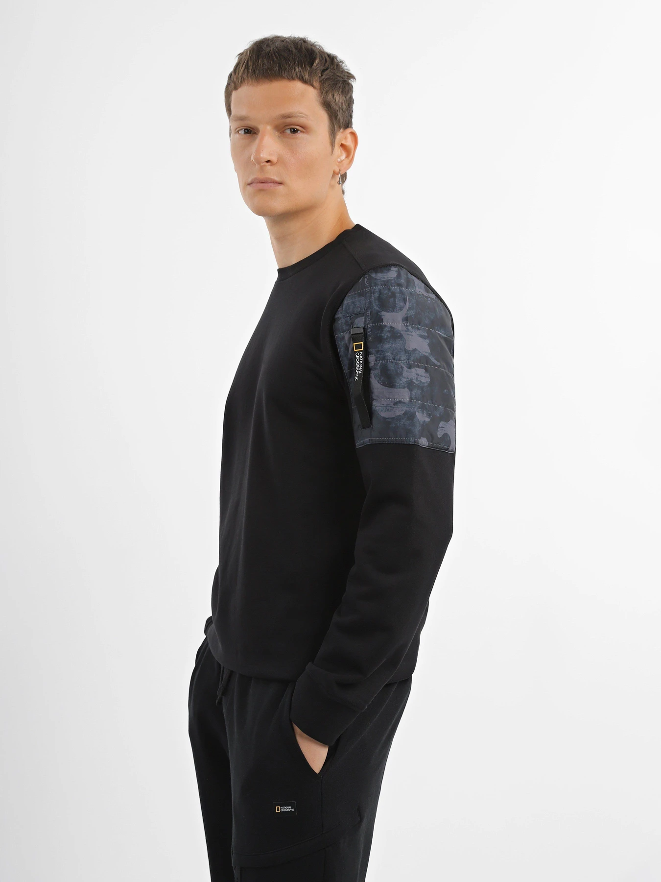 Худи и свитшоты National Geographic Advanced Foundation Crew Neck модель M121-02-555_чорний Худи и свитшоты National Geographic Advanced Foundation Crew Neck модель M121-02-555_чорний Фото