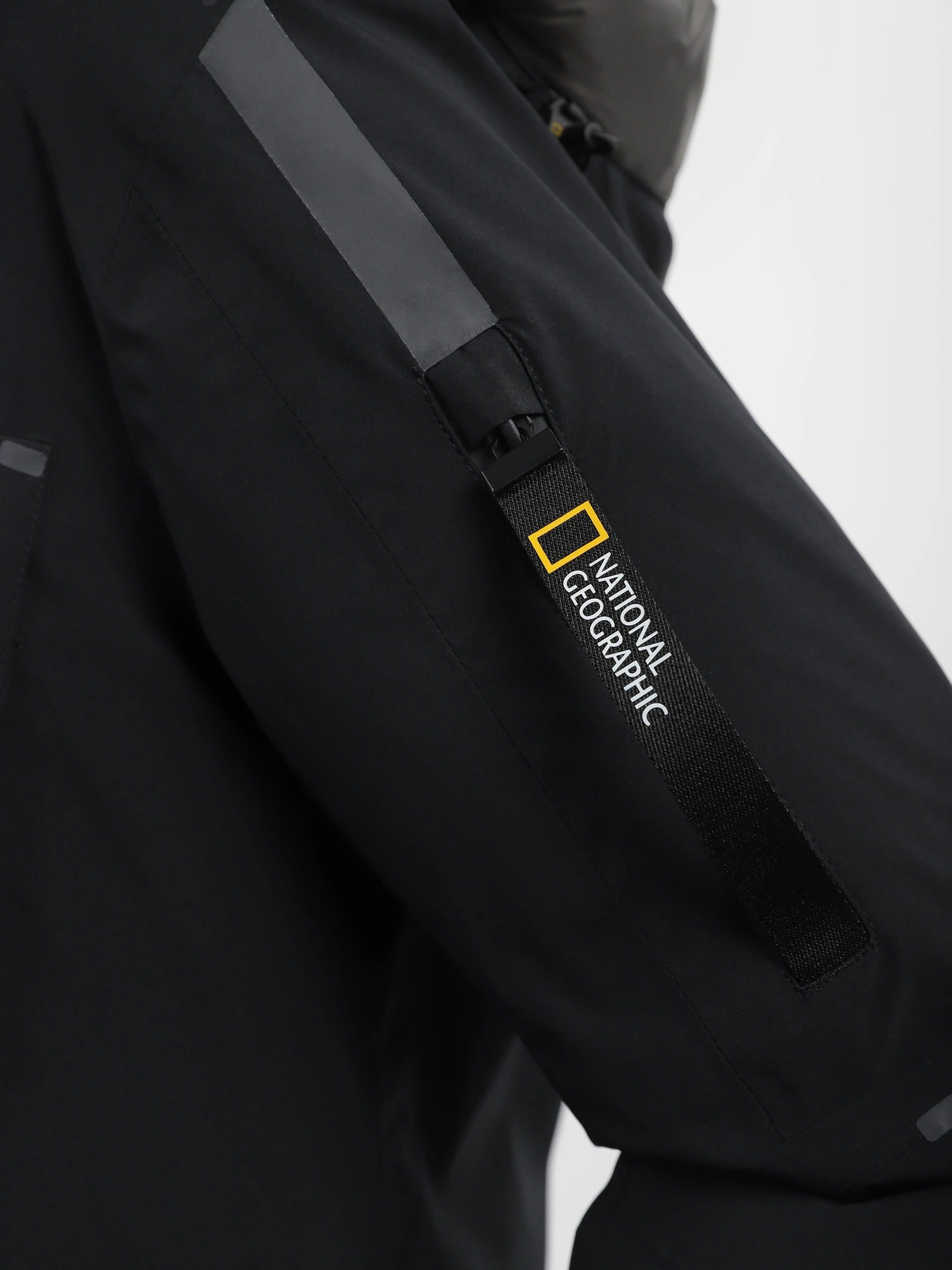 Куртки и дубленки National Geographic Iconic Explorer модель W121-01-623_чорний Куртки и дубленки National Geographic Iconic Explorer модель W121-01-623_чорний Фото