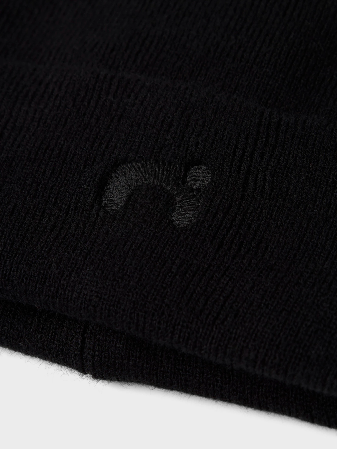 Шапки та кепки Name it ALIK BEANIE PROTECT LIMITED FO модель 13233469_Black Шапки та кепки Name it ALIK BEANIE PROTECT LIMITED FO модель 13233469_Black Фото