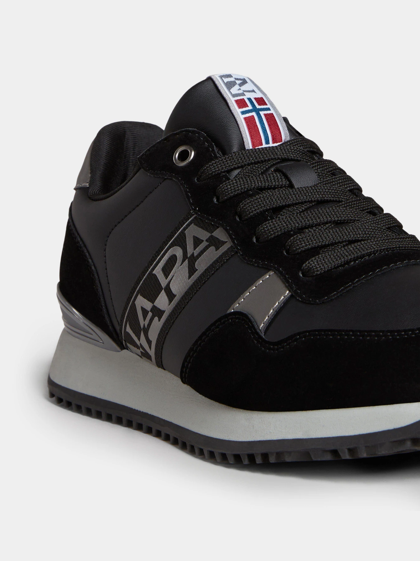 Кросівки Napapijri Astra Faux Leather Trainers модель NP0A4HWB0411 Фото