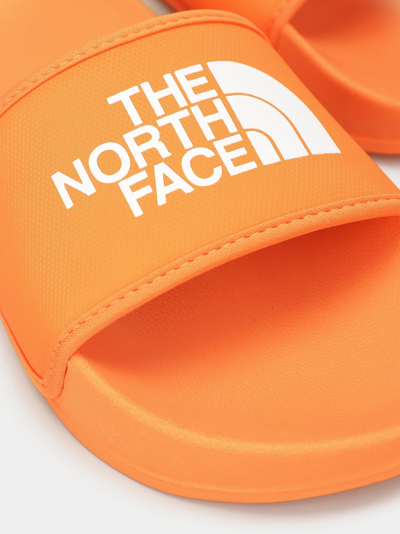 Шльопанці The North Face Base Camp III модель NF0A4T2SIG11 Шльопанці The North Face Base Camp III модель NF0A4T2SIG11 Фото