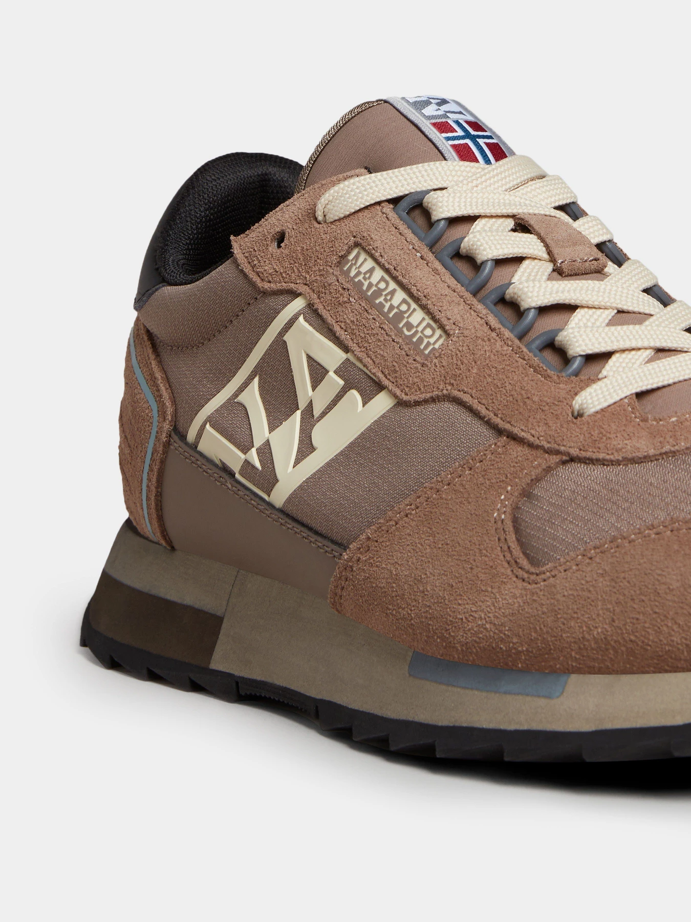 Кроссовки Napapijri Virtus Trainers модель NP0A4HVAWA11 Кроссовки Napapijri Virtus Trainers модель NP0A4HVAWA11 Фото