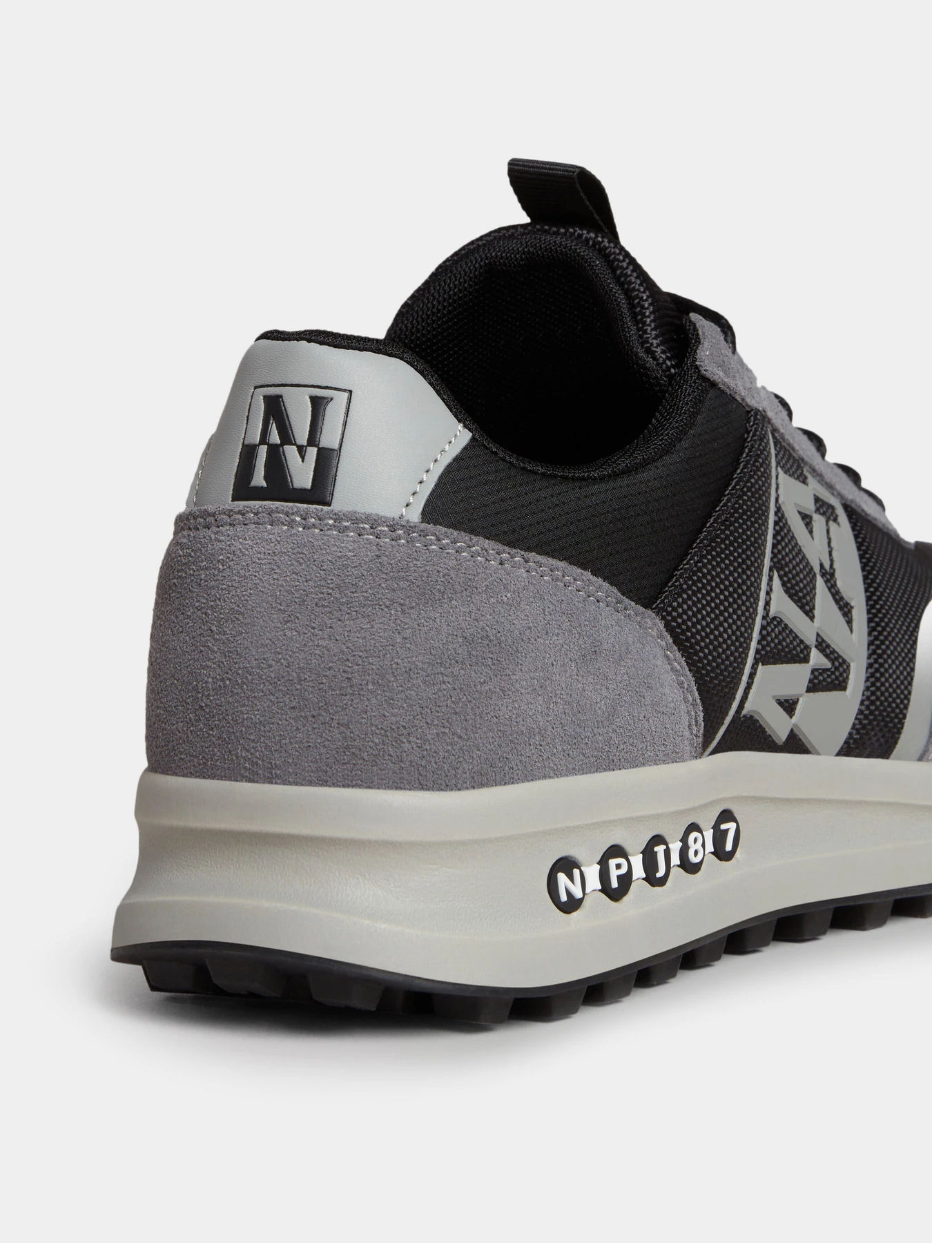 Кроссовки Napapijri Slate Suede Trainers модель NP0A4HVIZ021 Фото