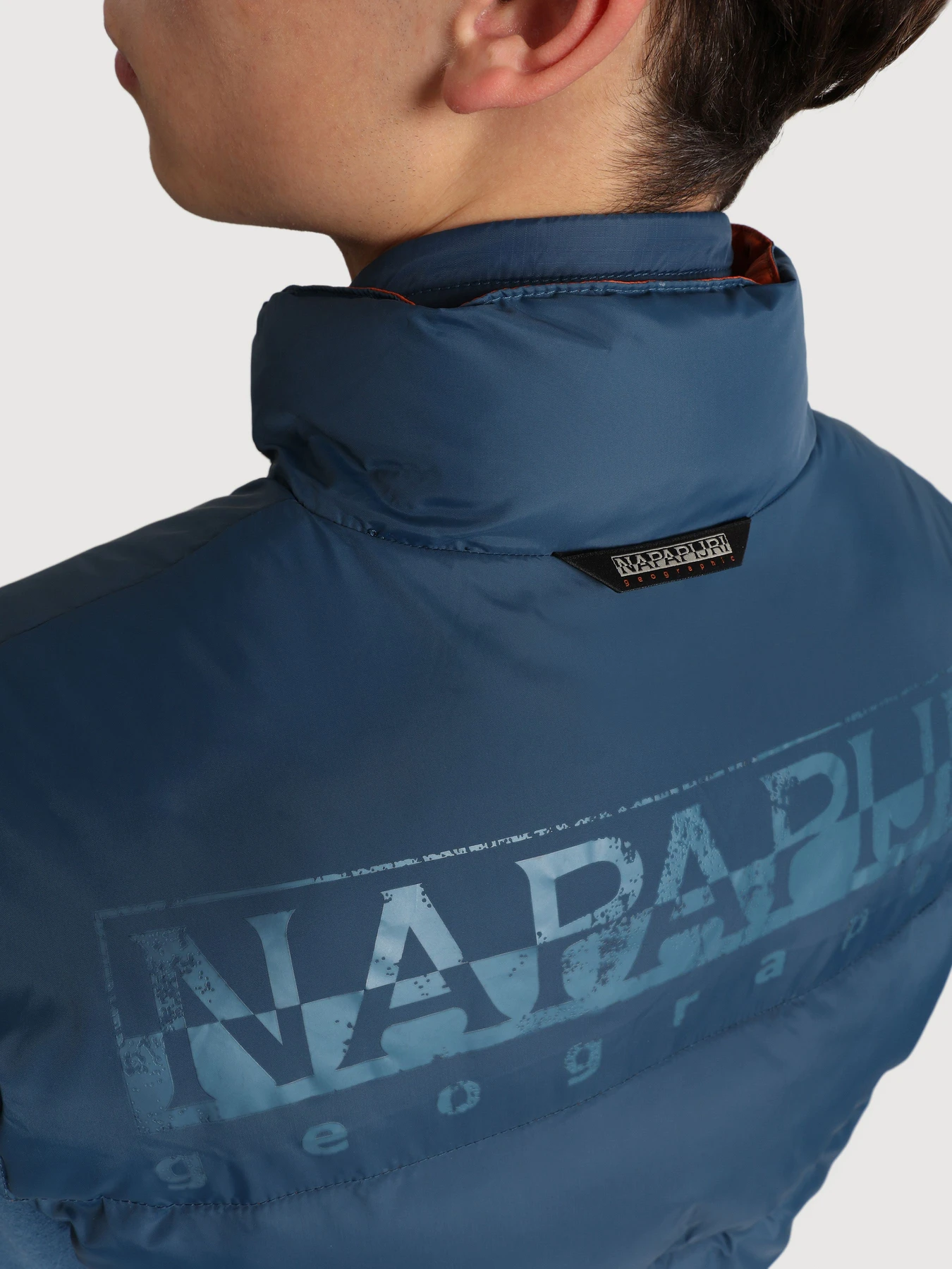 Куртки и дубленки Napapijri A-Alps модель NP0A4FPPBB81 Фото