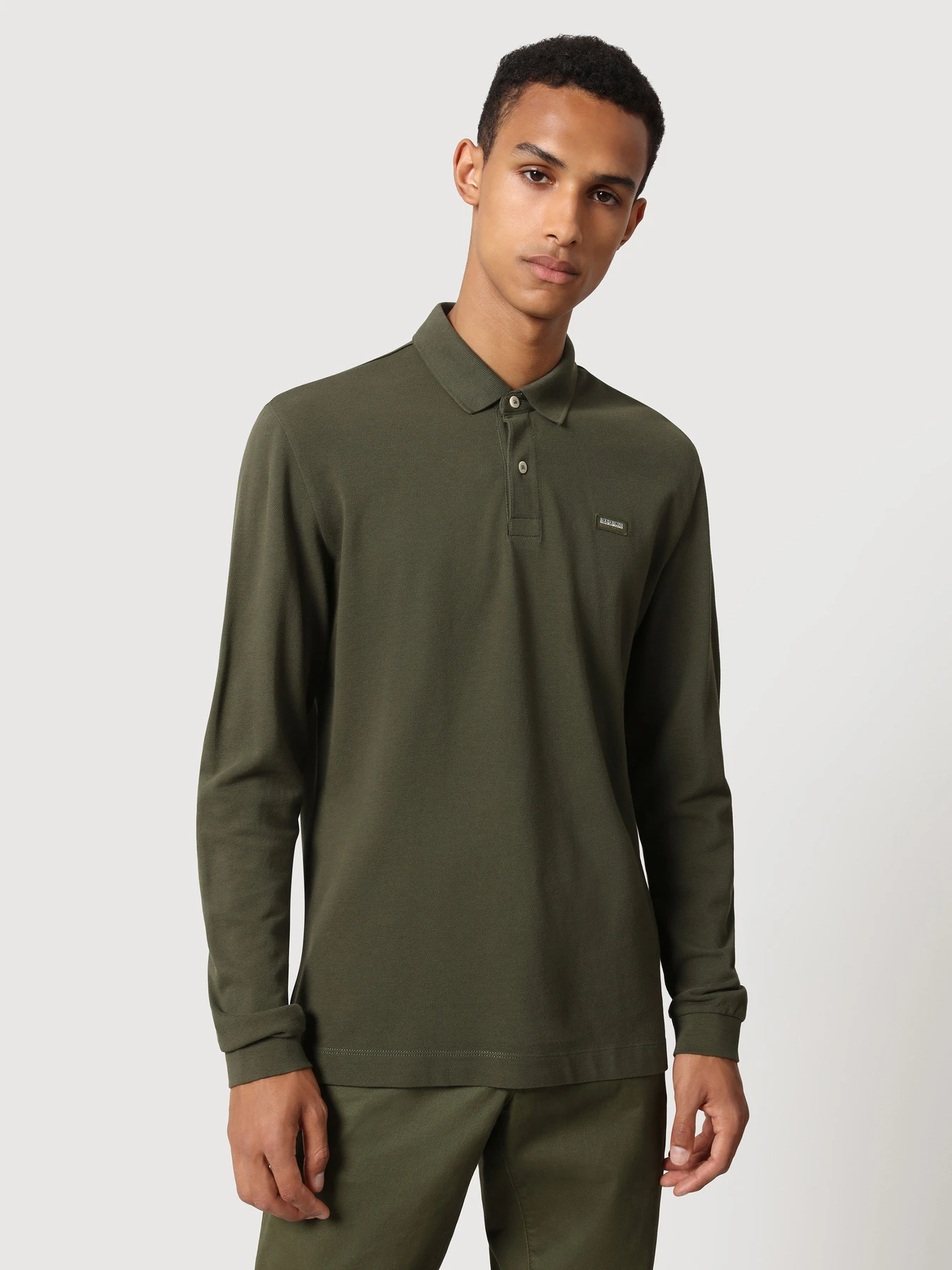 Футболки и поло Napapijri Ebir 1 Green Depths модель NP0A4FQBGE41 Футболки и поло Napapijri Ebir 1 Green Depths модель NP0A4FQBGE41 Фото