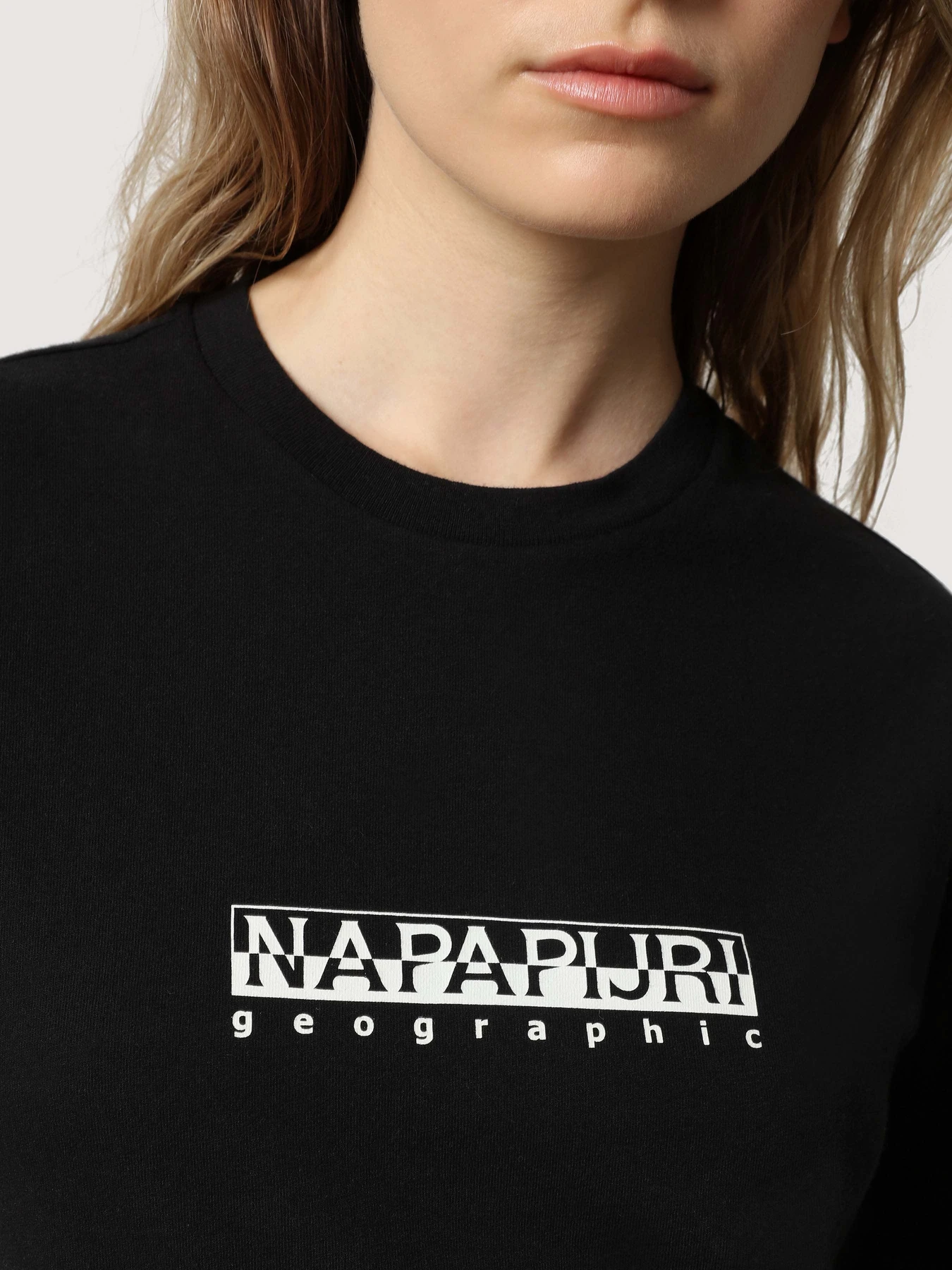 Футболки и поло Napapijri S-box модель NP0A4FSM0411 Футболки и поло Napapijri S-box модель NP0A4FSM0411 Фото