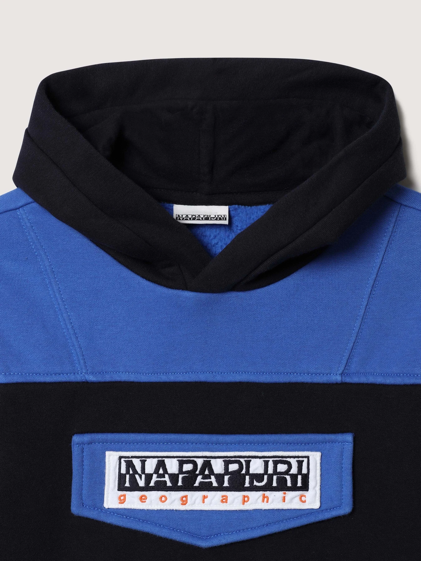 Худи и свитшоты Napapijri Burgee 1 модель NP0A4FW1MAAS Худи и свитшоты Napapijri Burgee 1 модель NP0A4FW1MAAS Фото