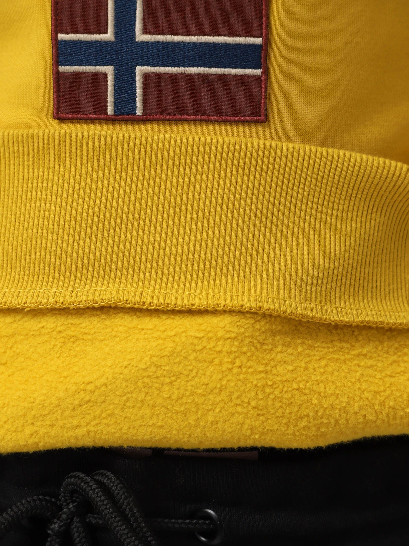 Худі та світшоти Napapijri Burgee Lo модель NP0A4FXDY8N1 Худі та світшоти Napapijri Burgee Lo модель NP0A4FXDY8N1 Фото