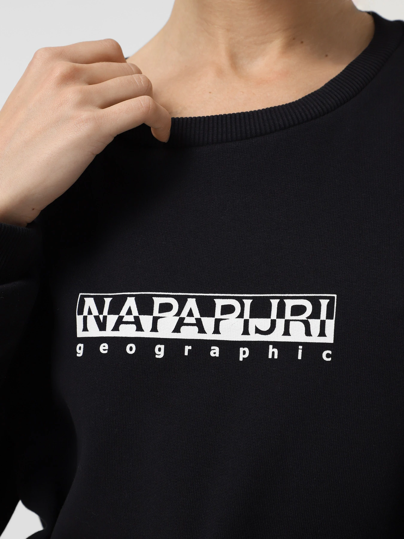 Худи и свитшоты Napapijri B-Box модель NP0A4G7R041S Фото