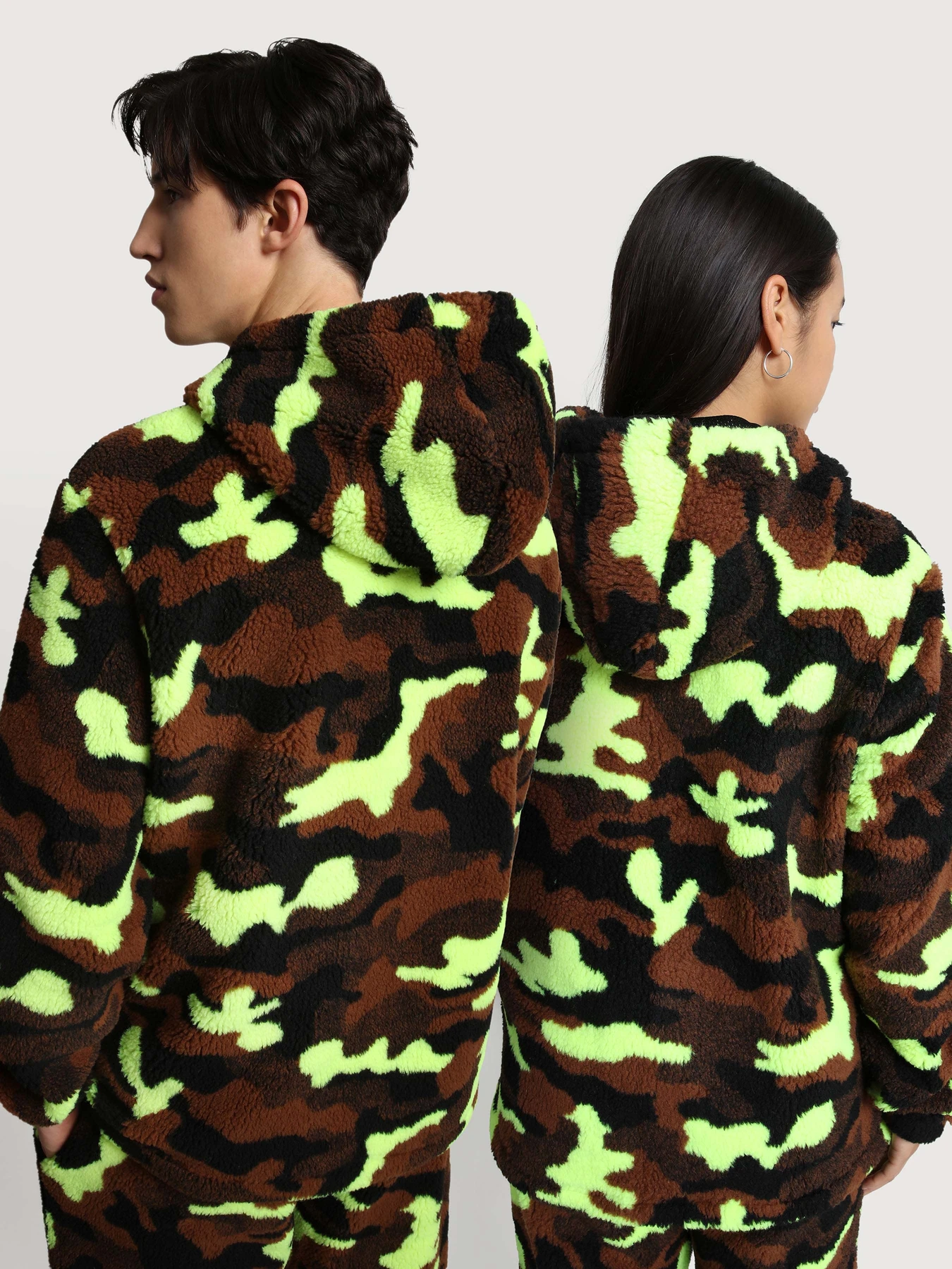 Куртки и дубленки Napapijri A-Curly Camo модель NP0A4GHCFAS2 Фото