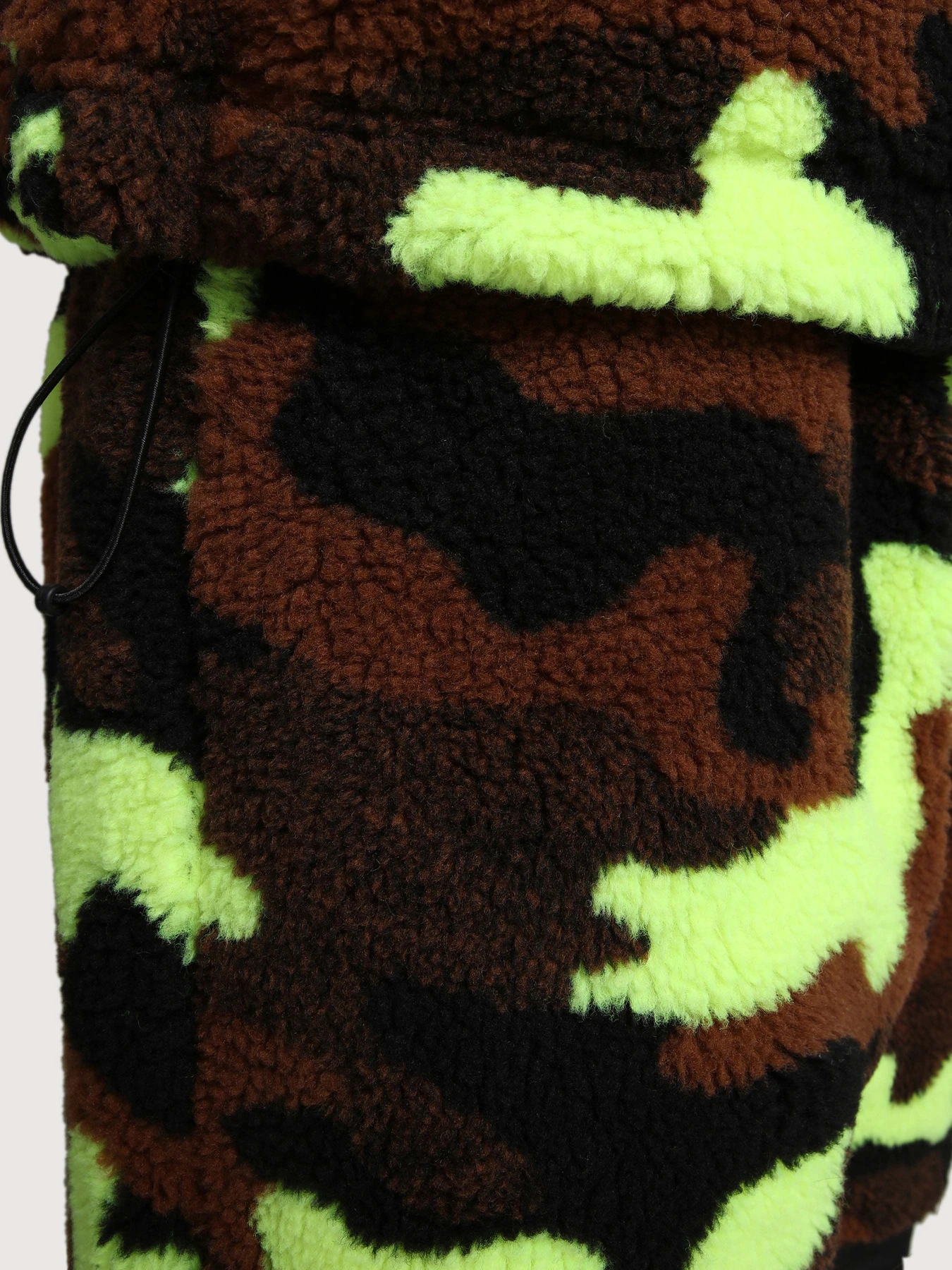 Куртки и дубленки Napapijri A-Curly Camo модель NP0A4GHCFAS2 Фото