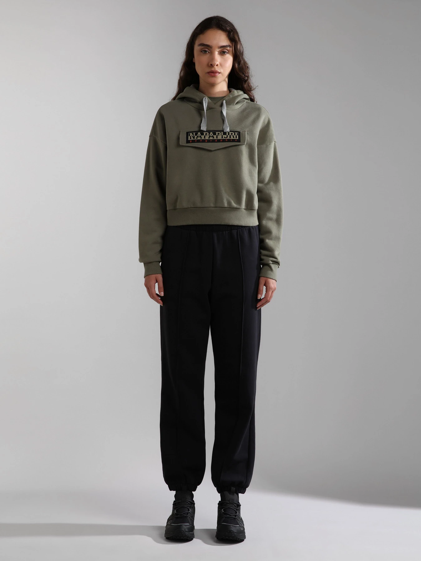 Худи и свитшоты Napapijri Burgee Crop W Green Lichen модель NP0A4GKJGAES Худи и свитшоты Napapijri Burgee Crop W Green Lichen модель NP0A4GKJGAES Фото