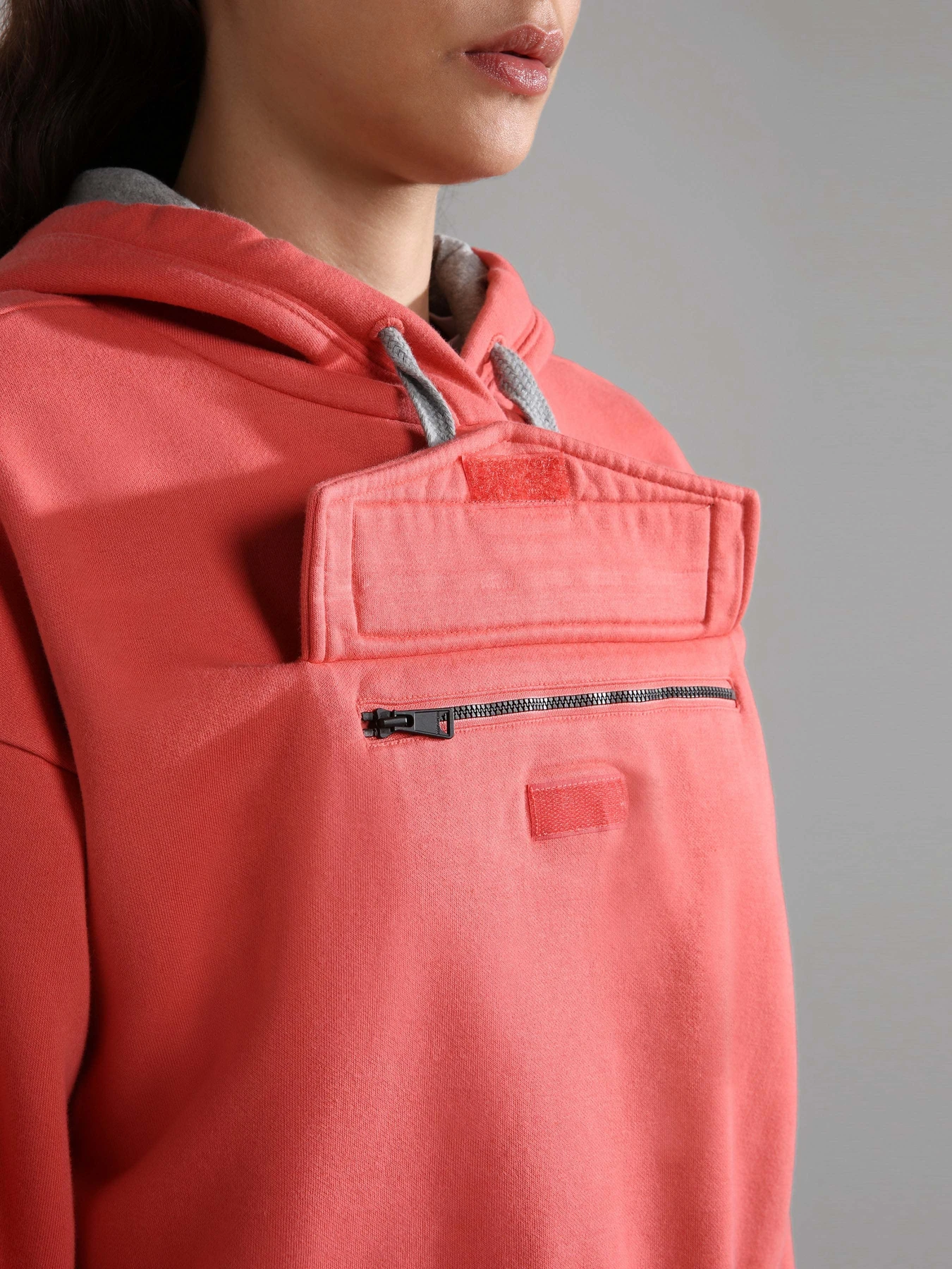 Худи и свитшоты Napapijri Burgee Crop модель NP0A4GKJPP3S Худи и свитшоты Napapijri Burgee Crop модель NP0A4GKJPP3S Фото