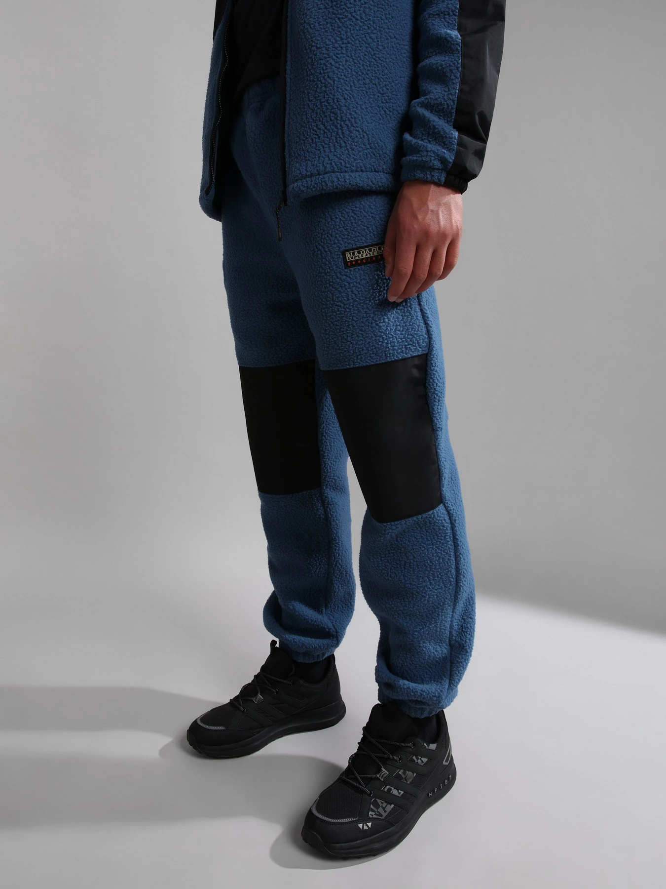 Штани Napapijri M-Step модель NP0A4GLGBS5S Штани Napapijri M-Step модель NP0A4GLGBS5S Фото